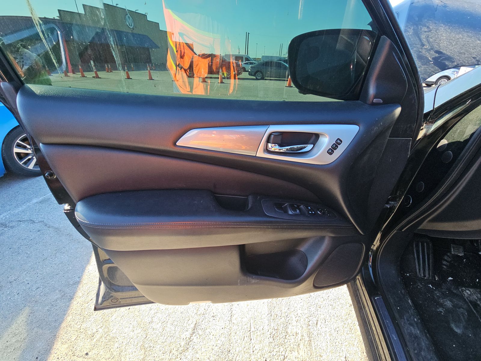 2020 Nissan Pathfinder SL FWD