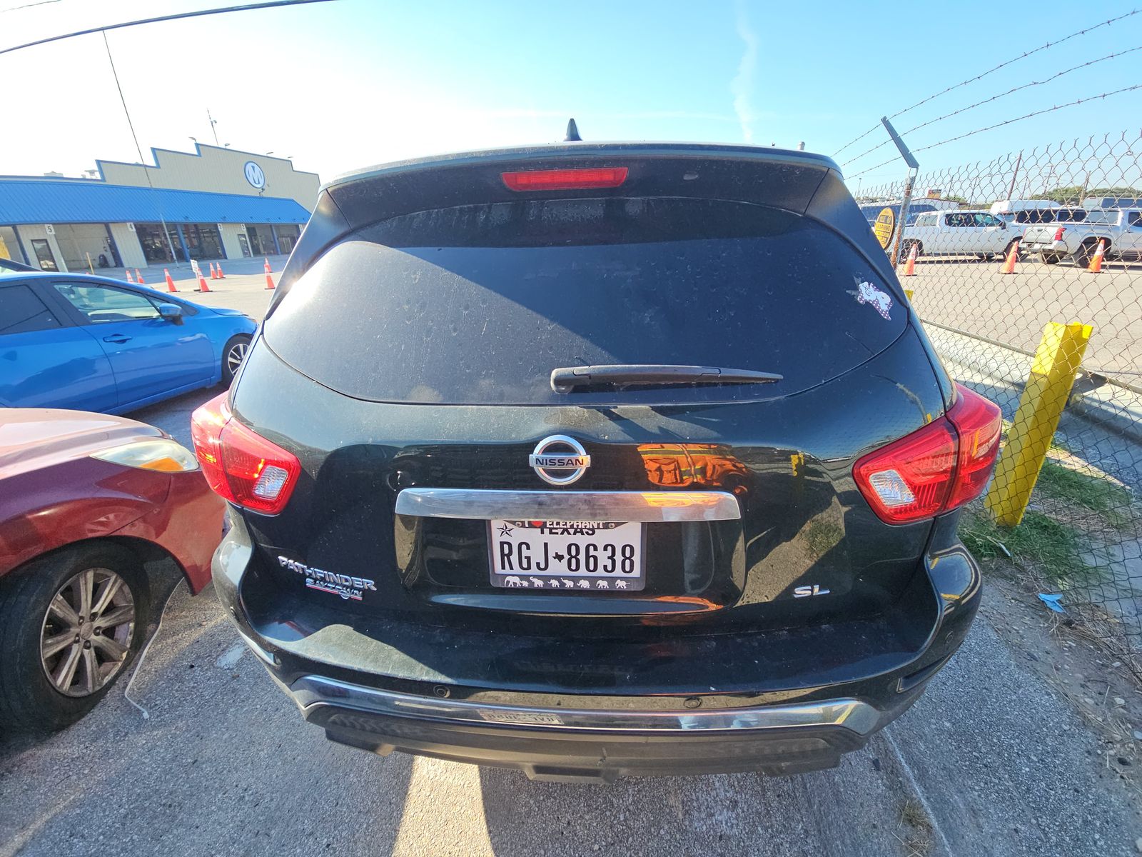 2020 Nissan Pathfinder SL FWD