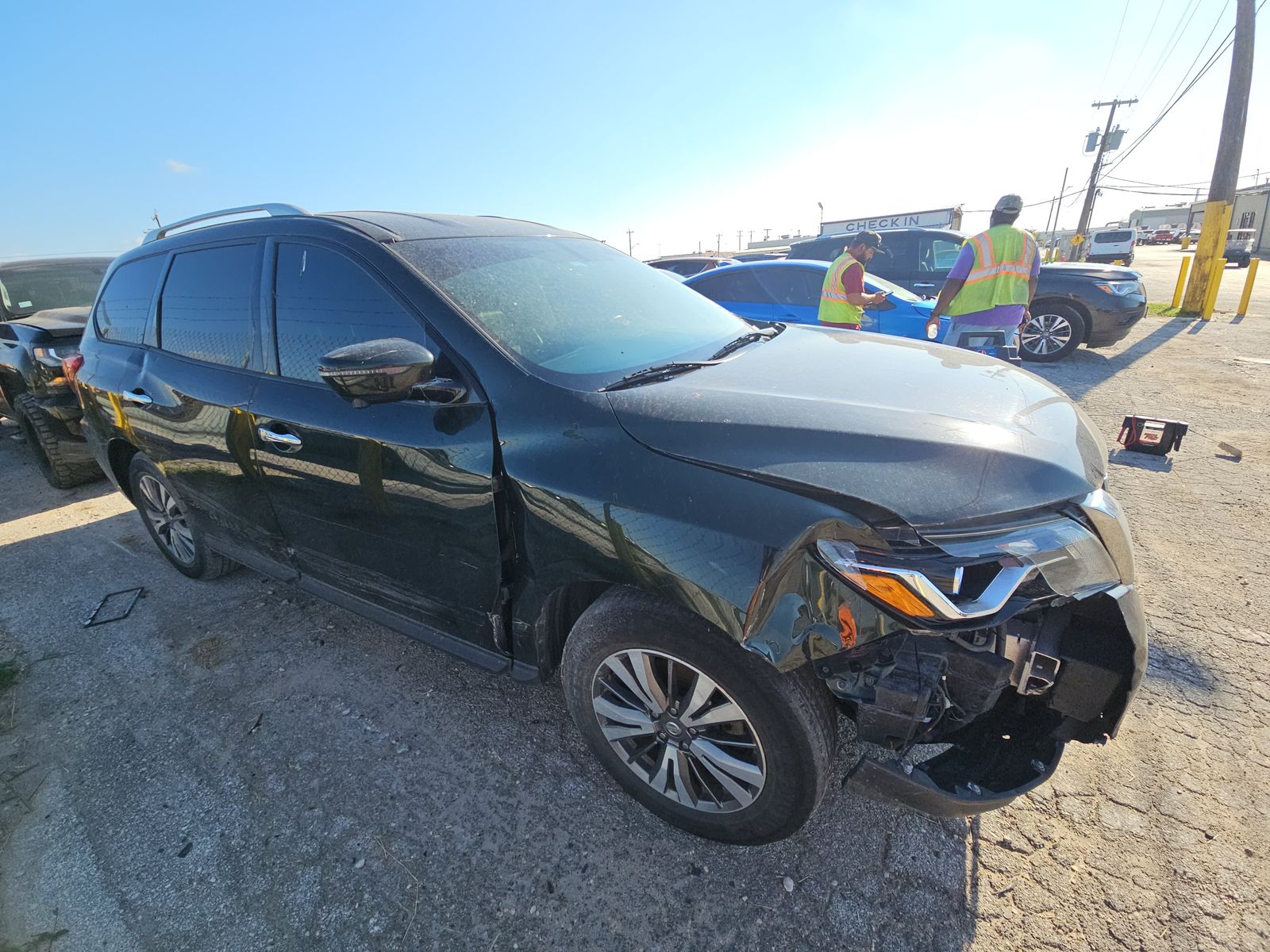 2020 Nissan Pathfinder SL FWD