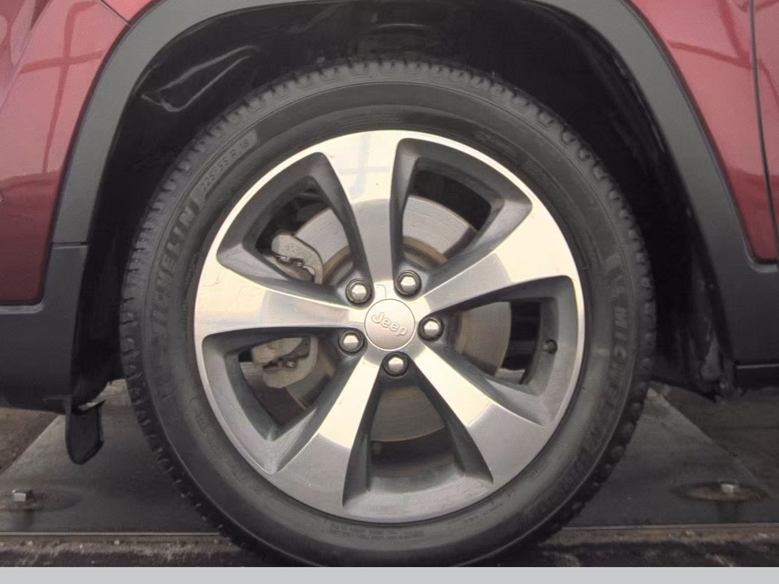 2019 Jeep Cherokee Limited FWD