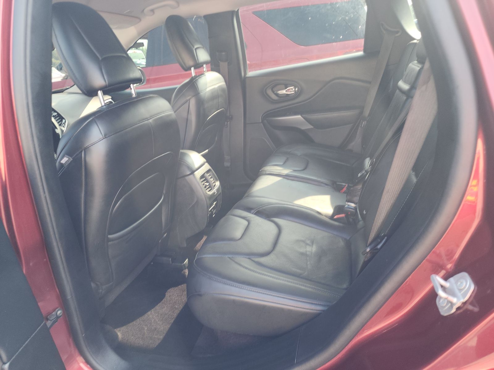 2019 Jeep Cherokee Limited FWD