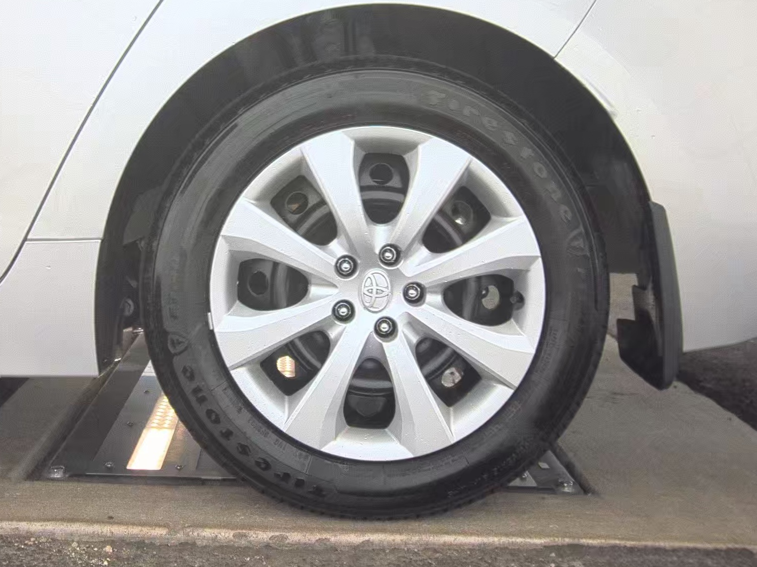 2025 Toyota Corolla LE FWD