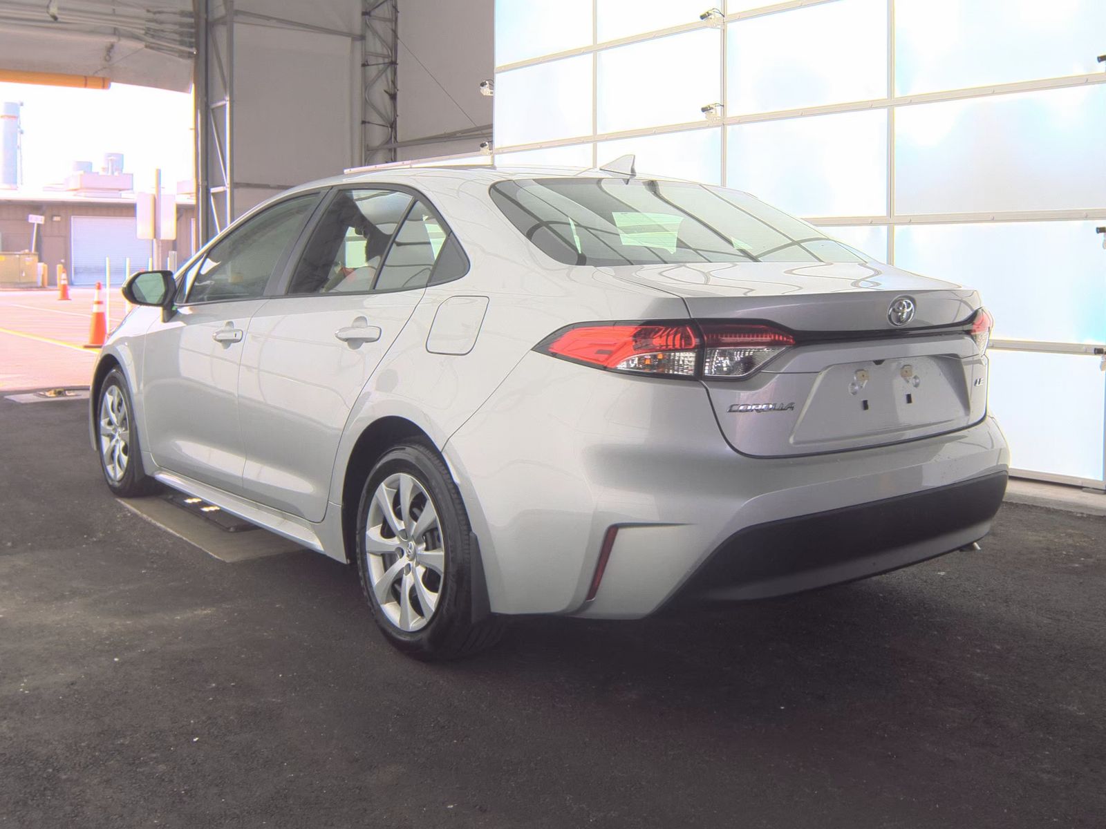 2025 Toyota Corolla LE FWD