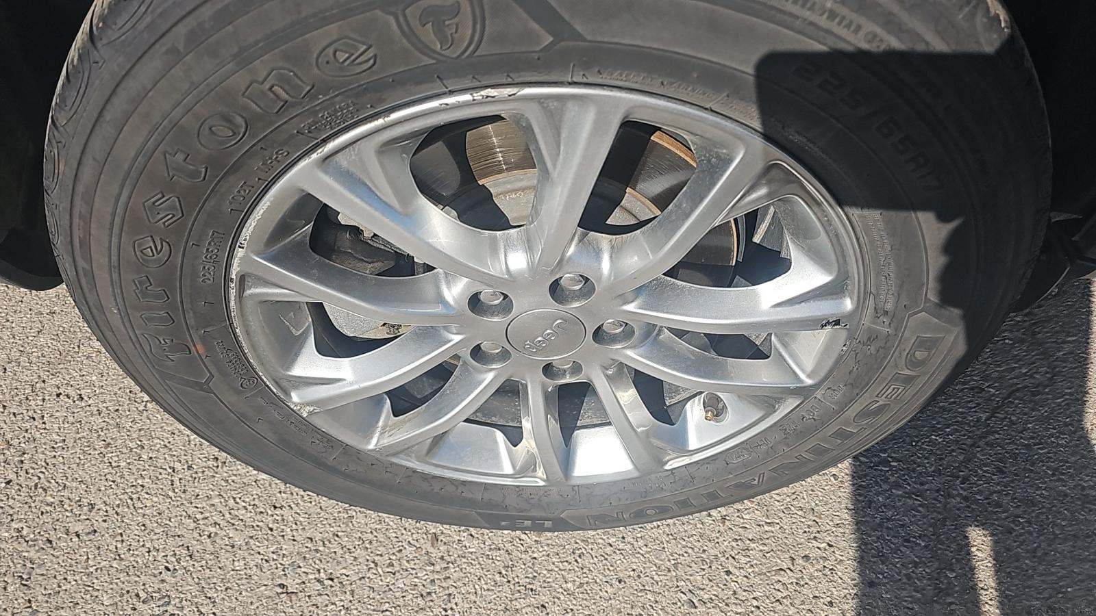 2021 Jeep Cherokee Latitude Lux AWD