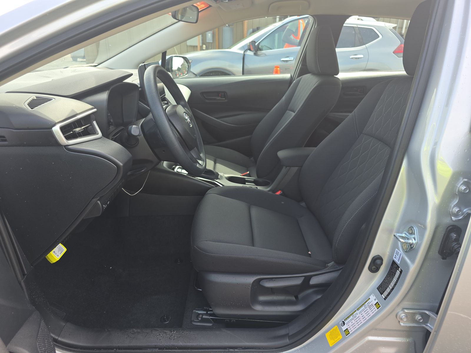 2025 Toyota Corolla LE FWD