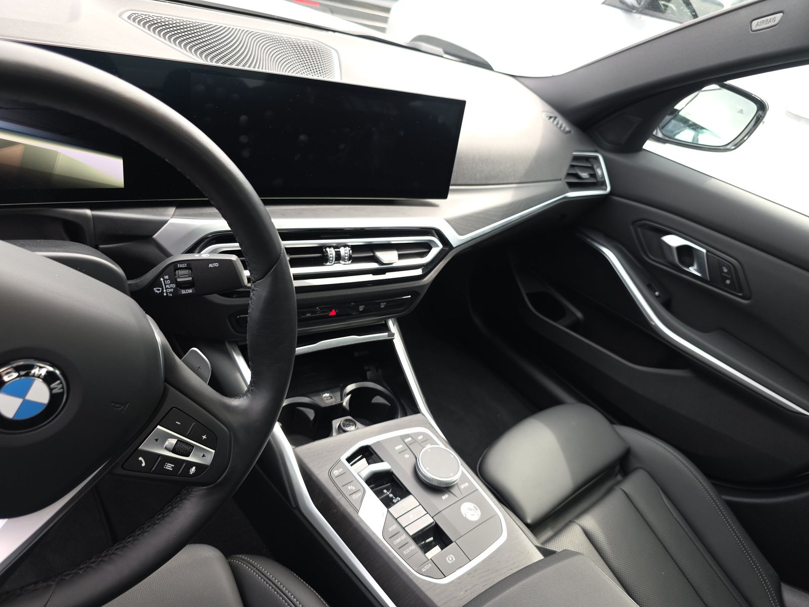 2024 BMW 3 Series 330i xDrive AWD