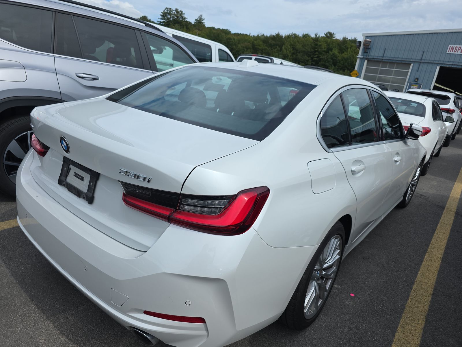 2024 BMW 3 Series 330i xDrive AWD