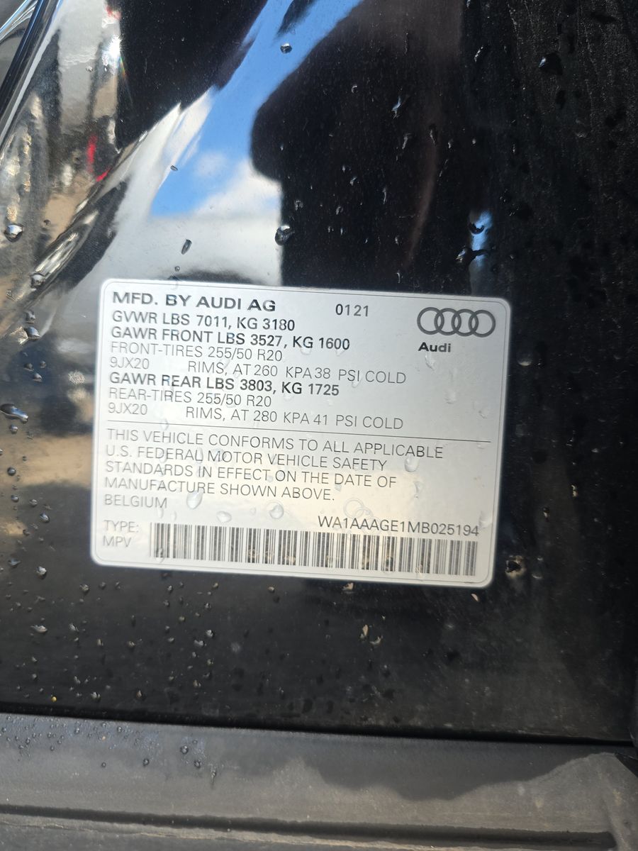 2021 Audi e-tron Premium AWD