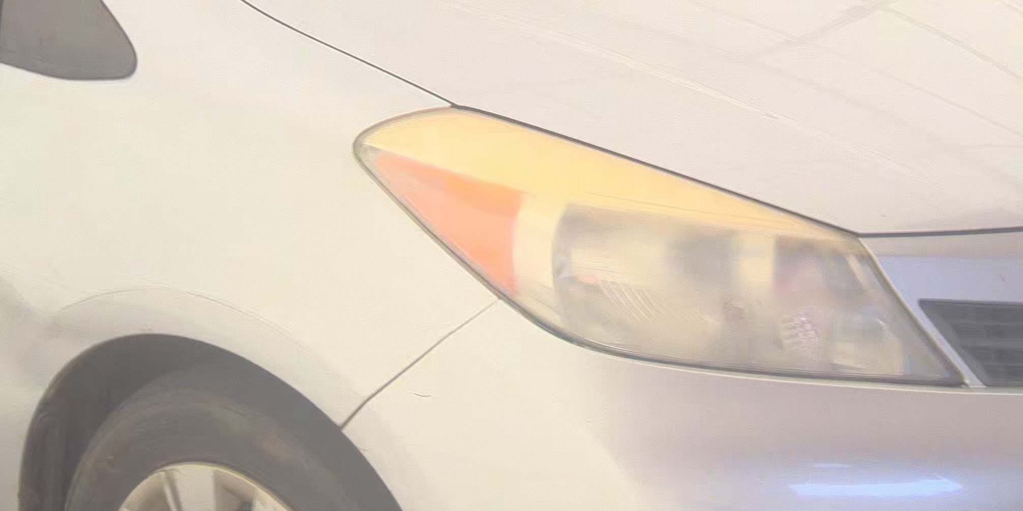 2012 Toyota Yaris LE FWD