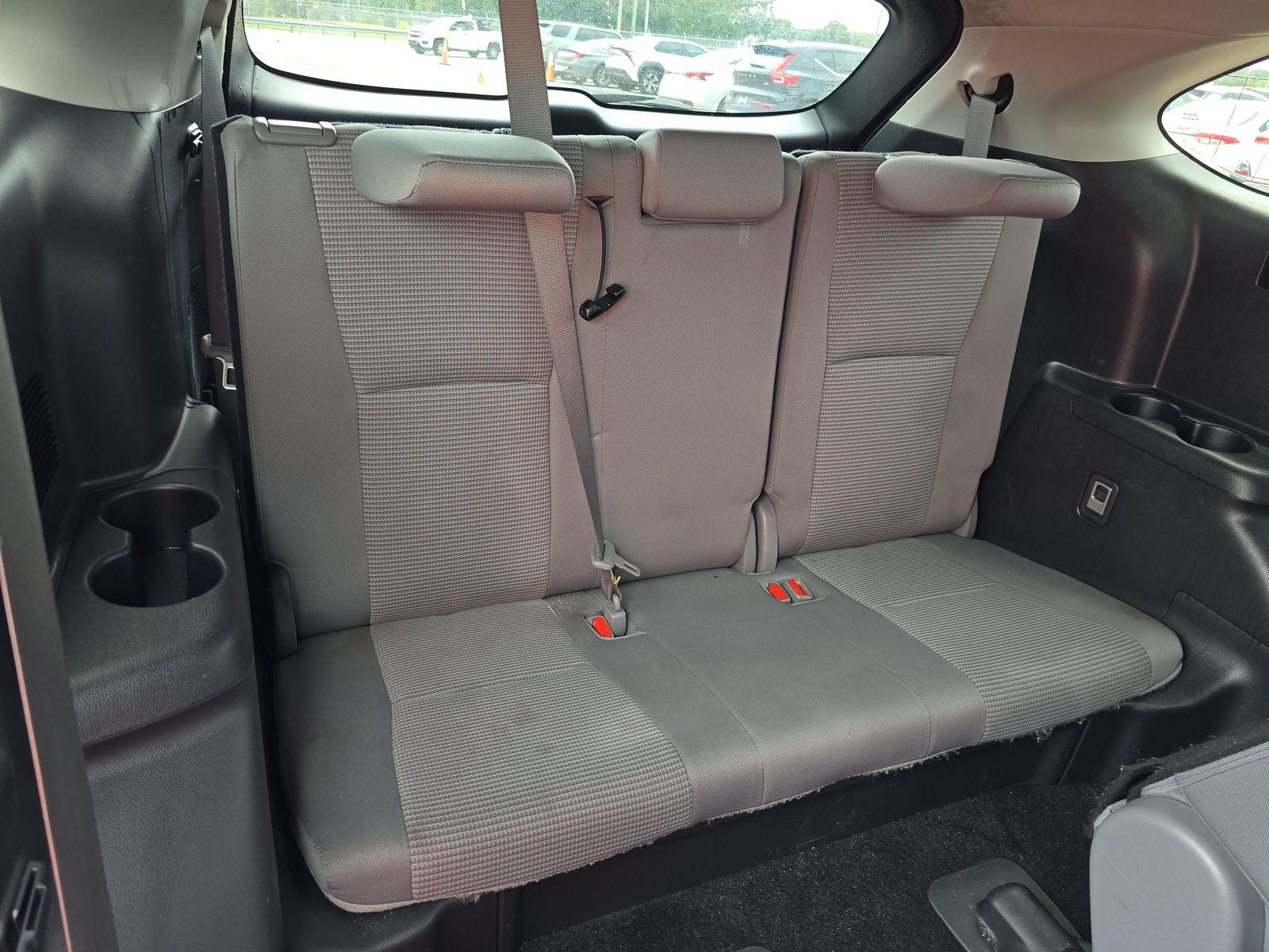 2022 Toyota Highlander L FWD