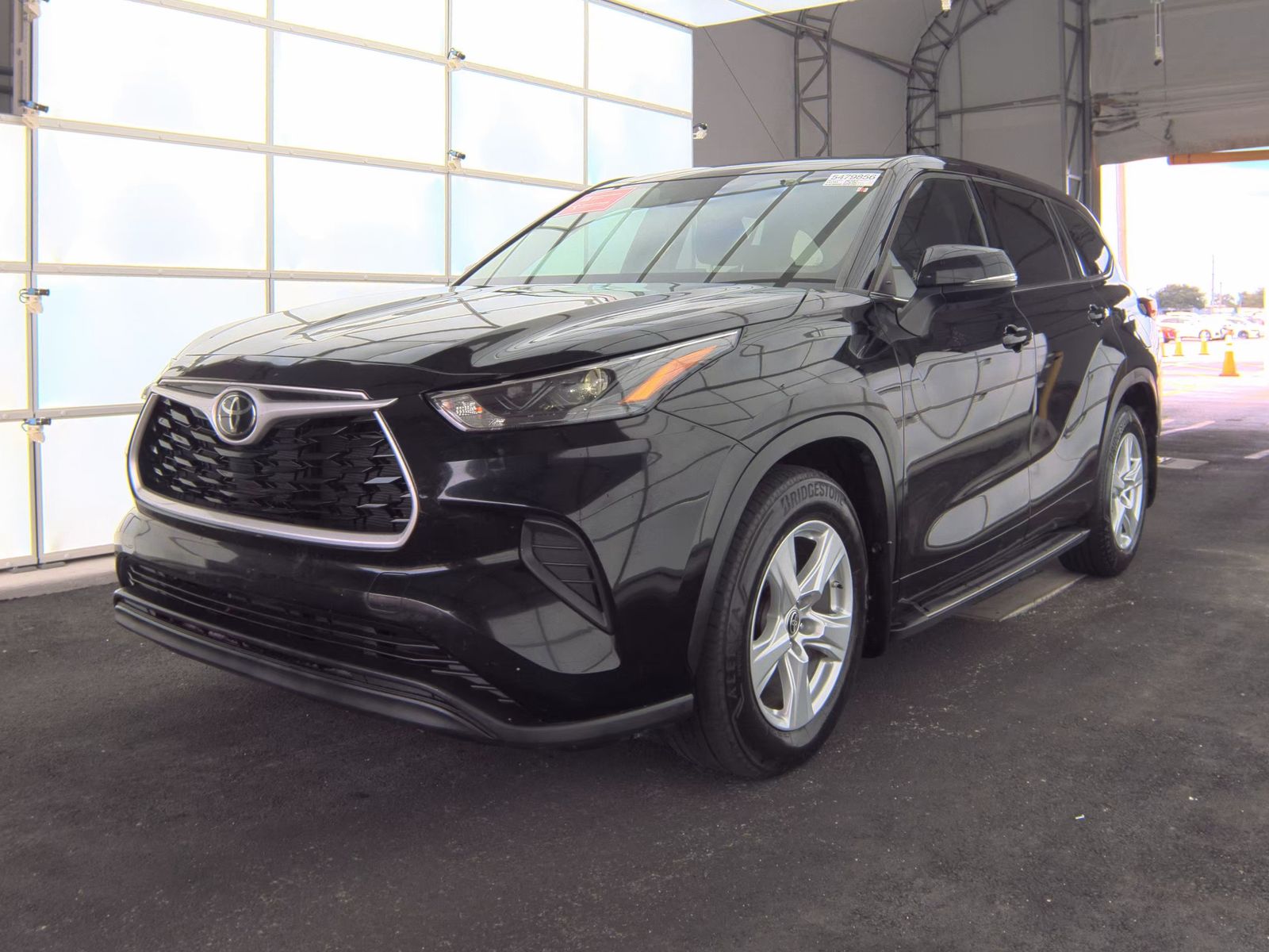 2022 Toyota Highlander L FWD