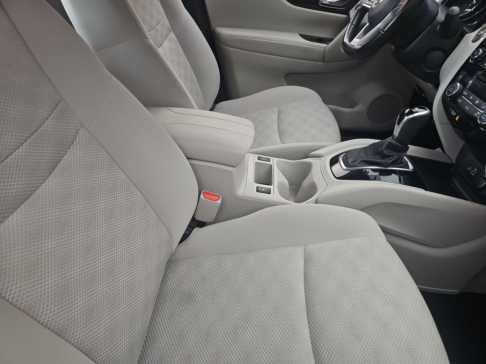 2022 Nissan Rogue Sport SV AWD