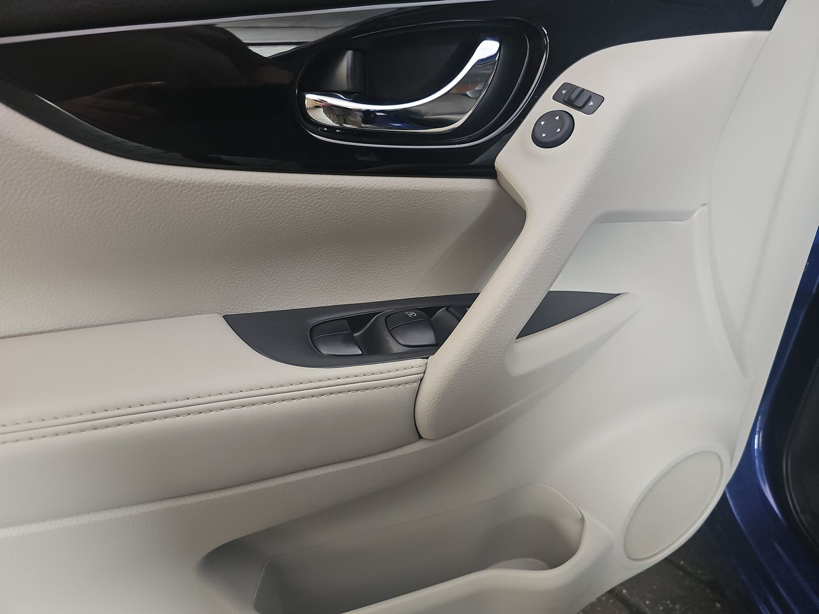 2022 Nissan Rogue Sport SV AWD