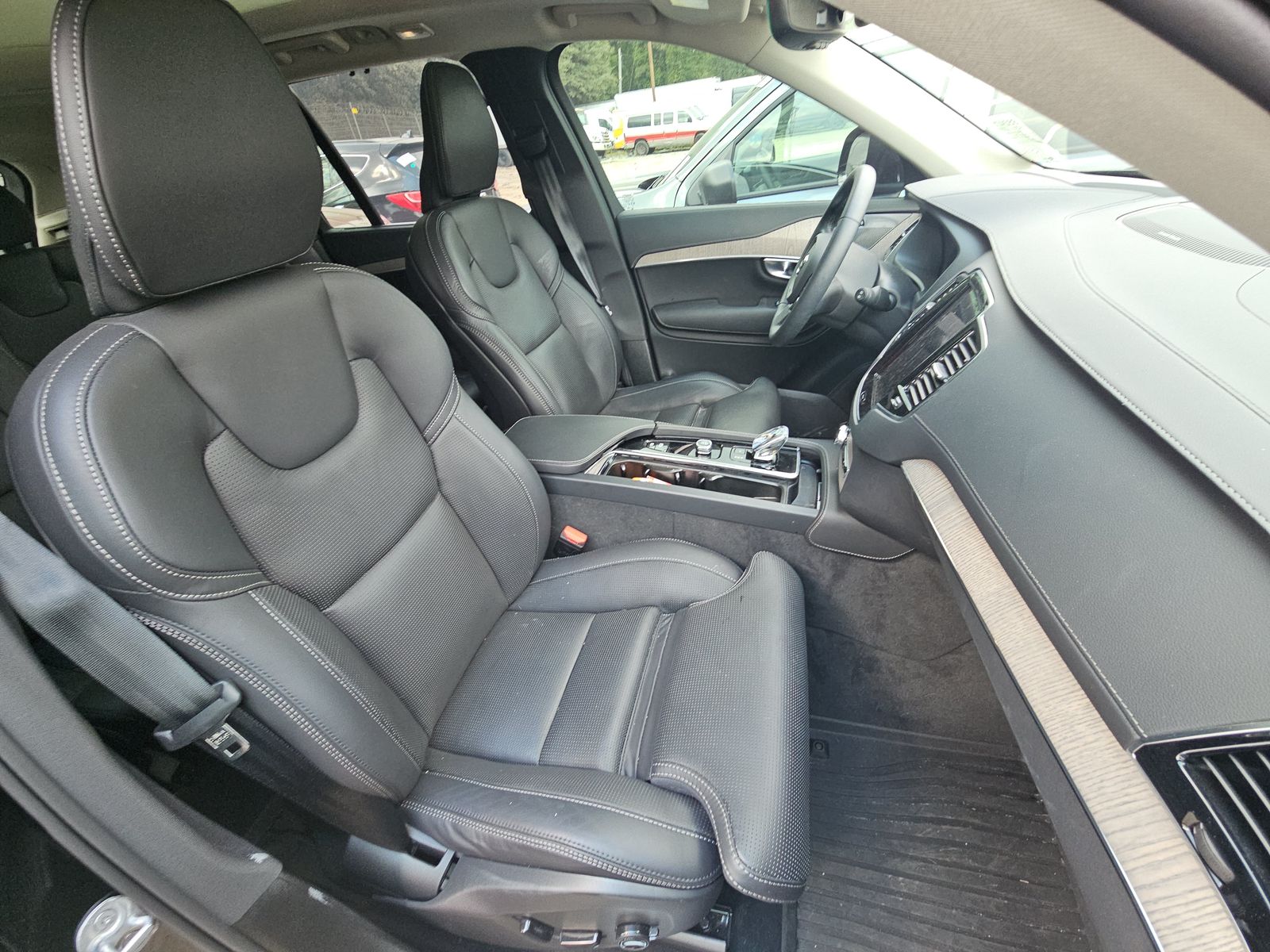 2024 Volvo XC90 B6 Ultimate AWD