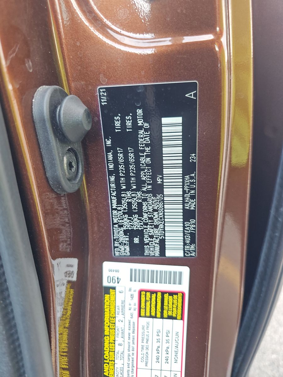 2022 Toyota Sienna XLE FWD