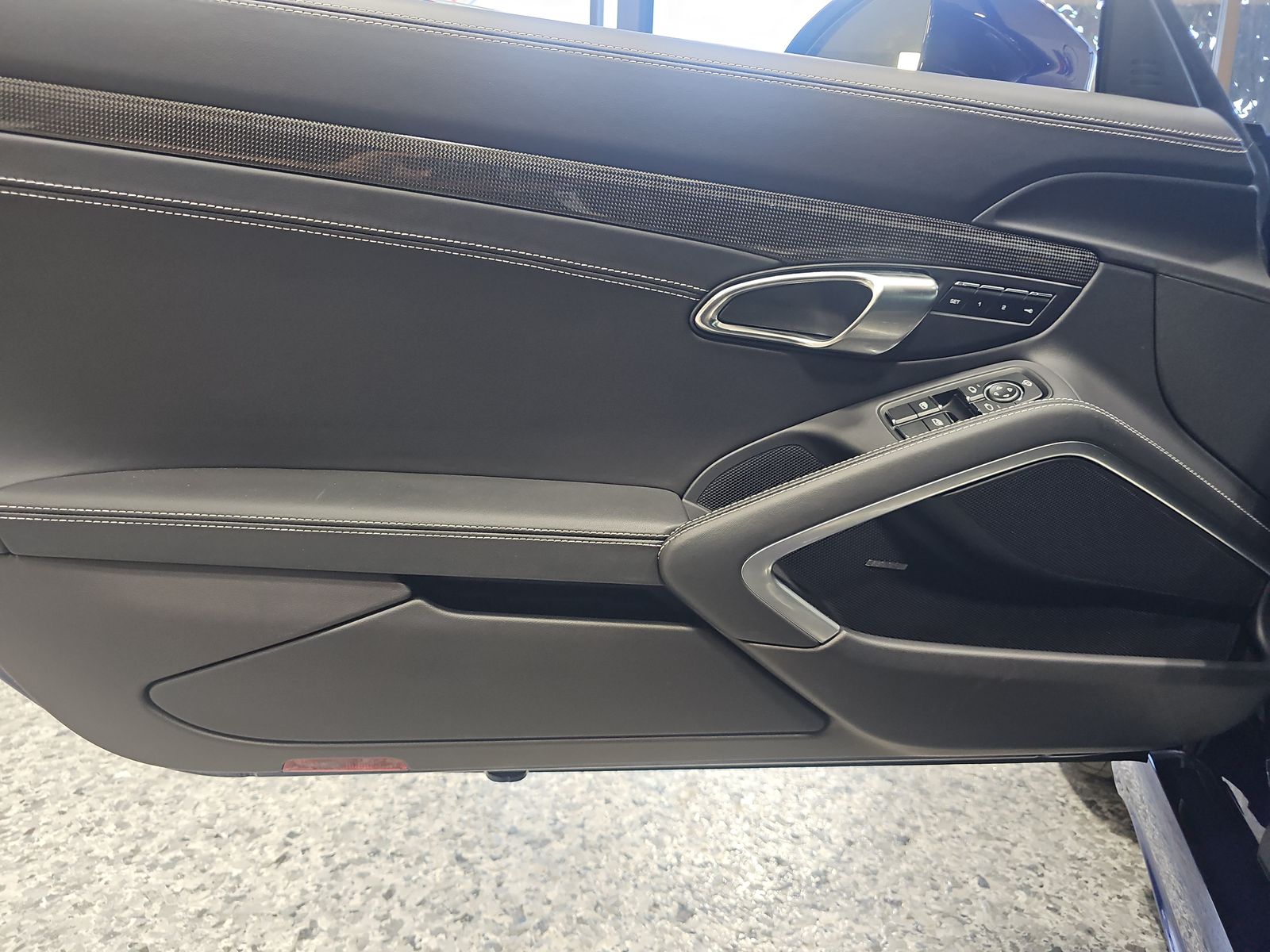 2024 Porsche 718 Cayman Style Edition RWD