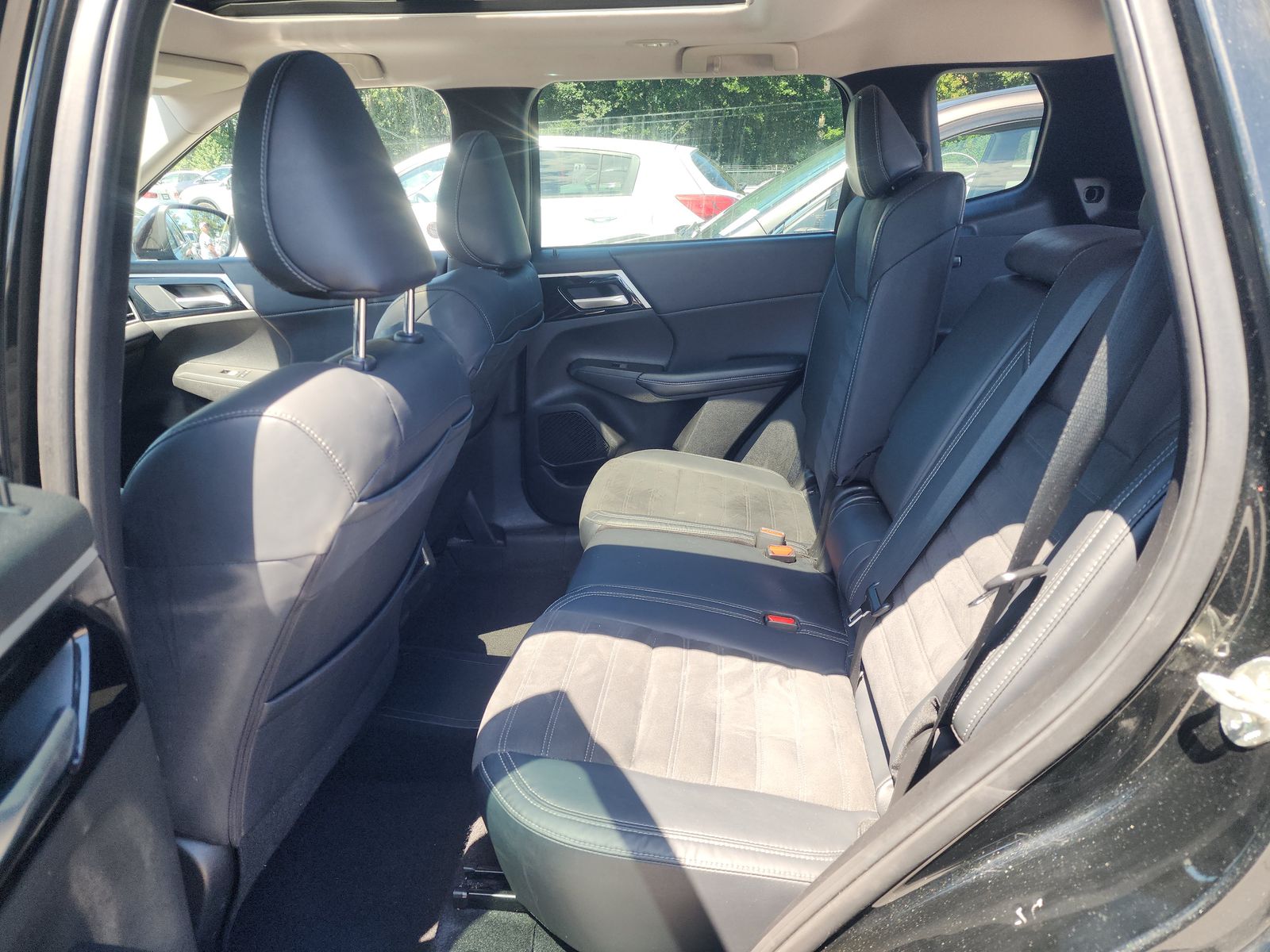 2023 Mitsubishi Outlander PHEV SE AWD