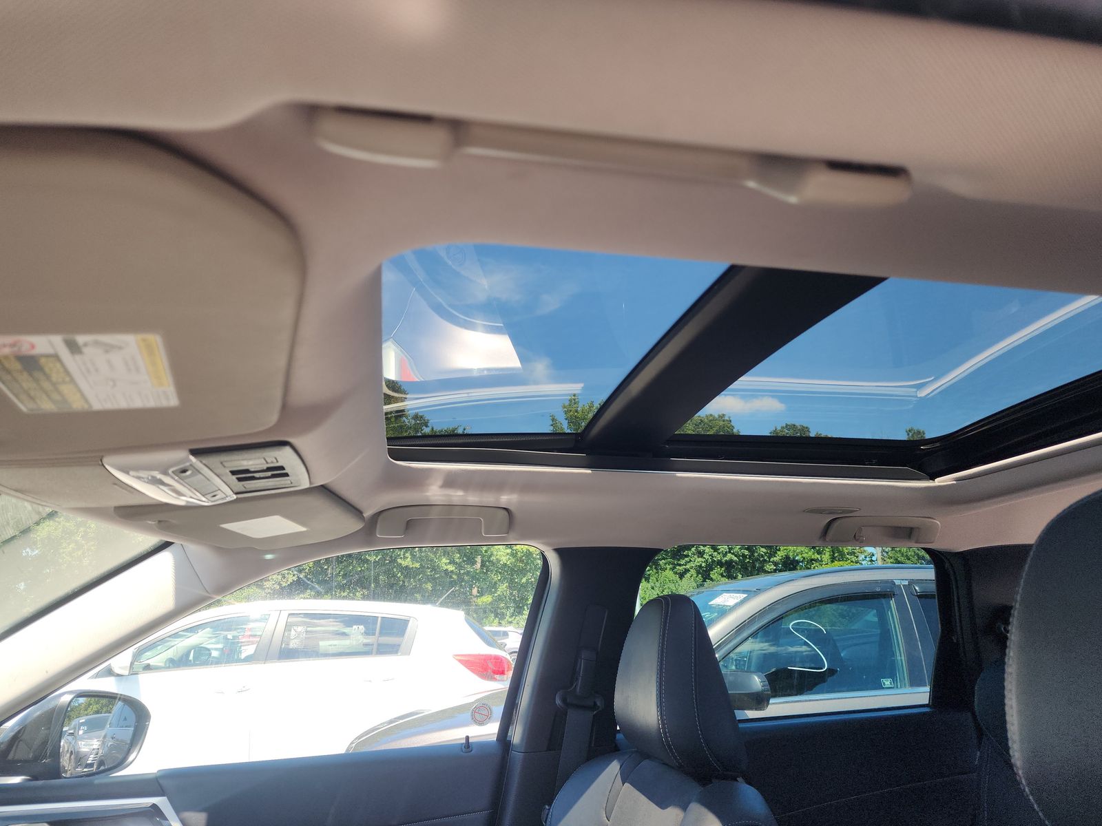 2023 Mitsubishi Outlander PHEV SE AWD