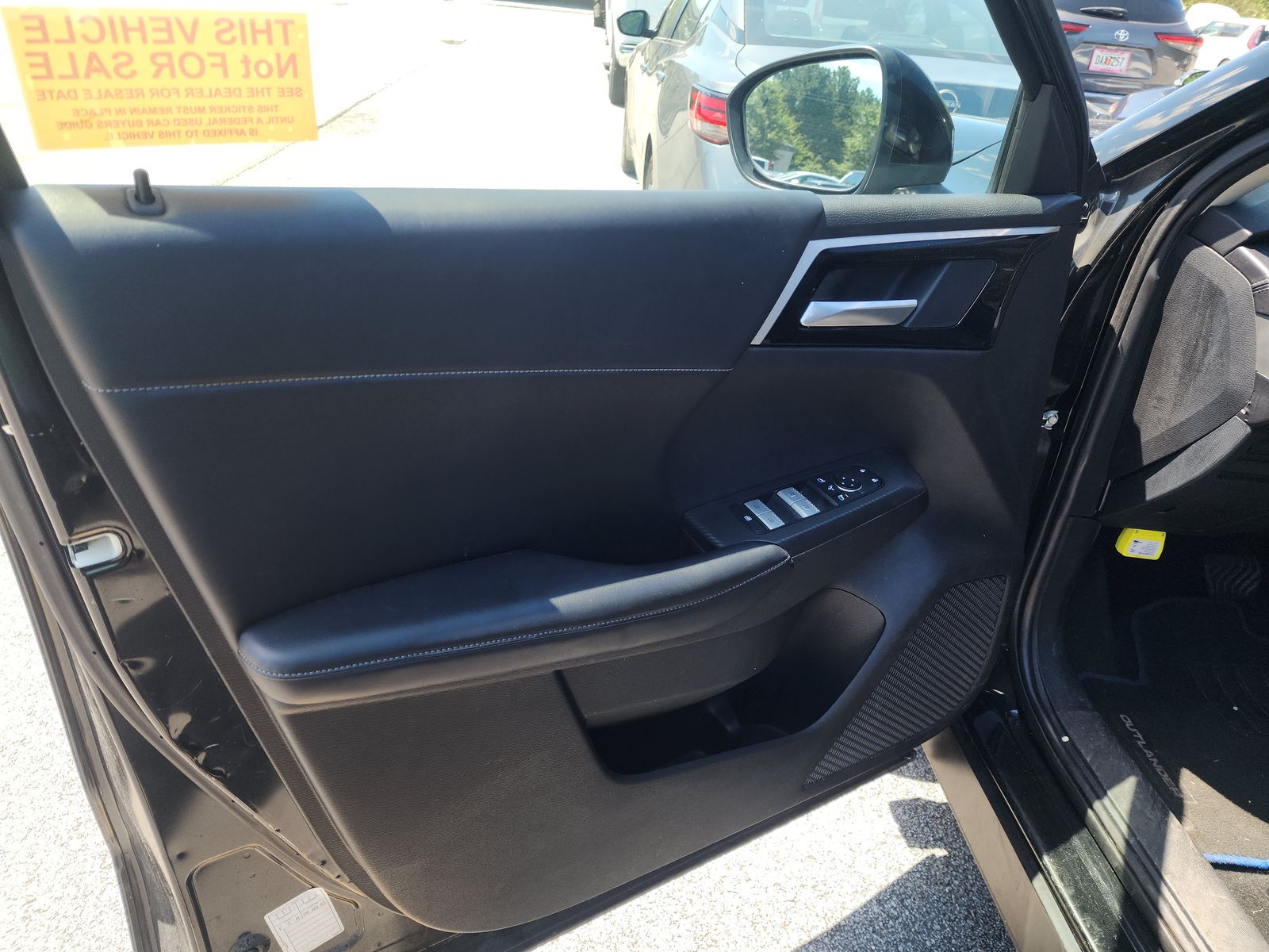 2023 Mitsubishi Outlander PHEV SE AWD