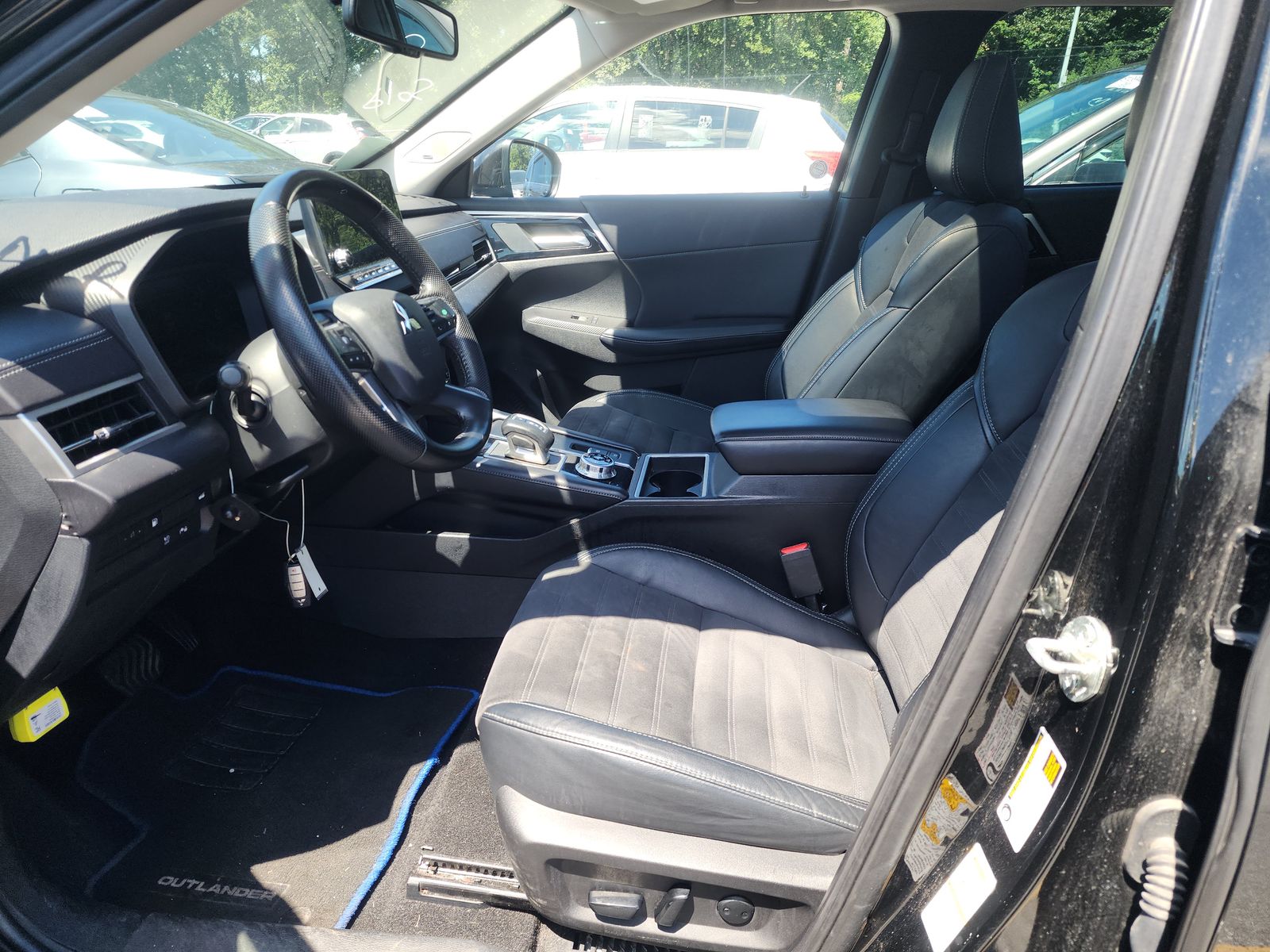 2023 Mitsubishi Outlander PHEV SE AWD