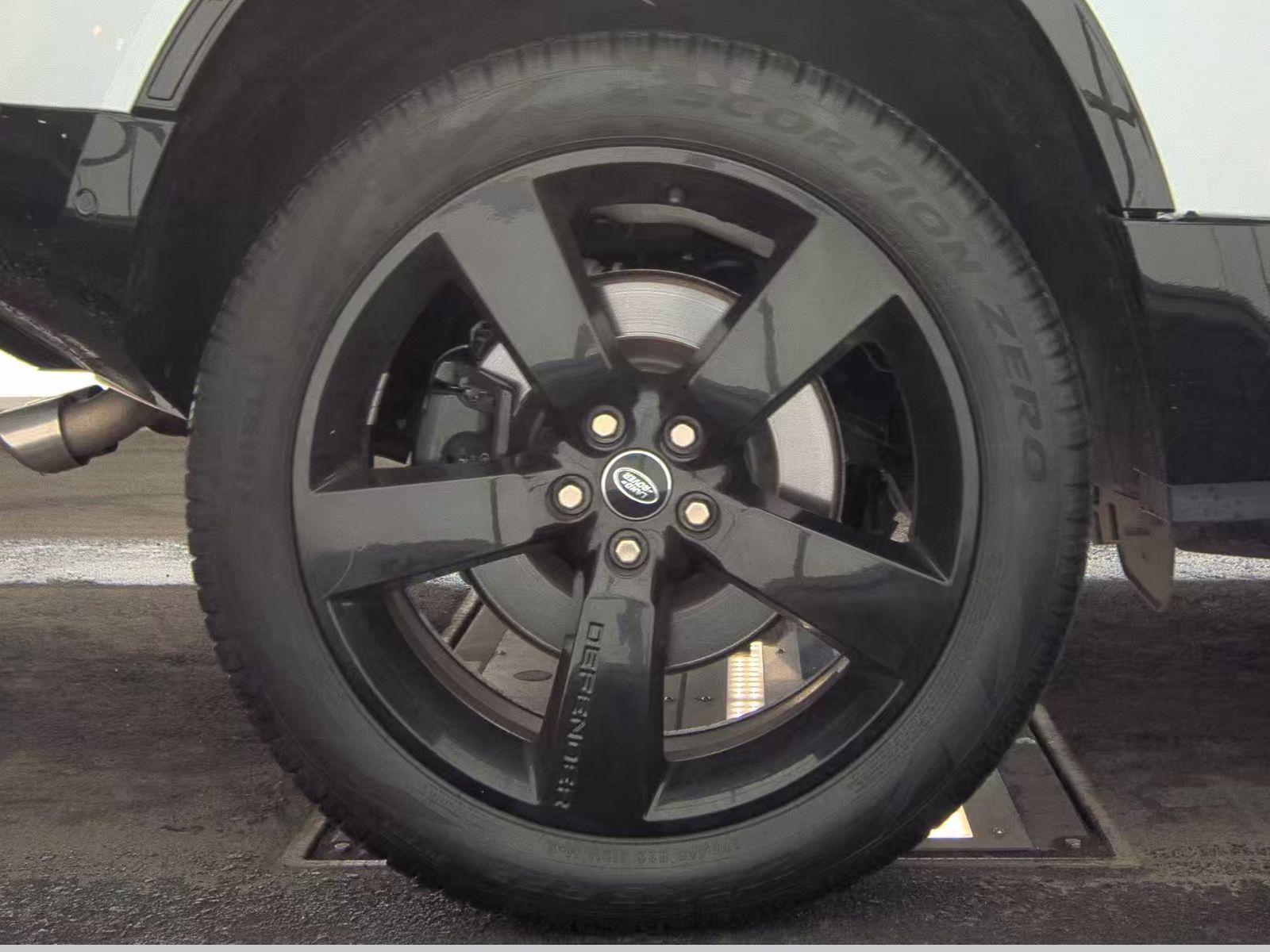 2022 Land Rover Defender 90 V8 Carpathian Edition AWD