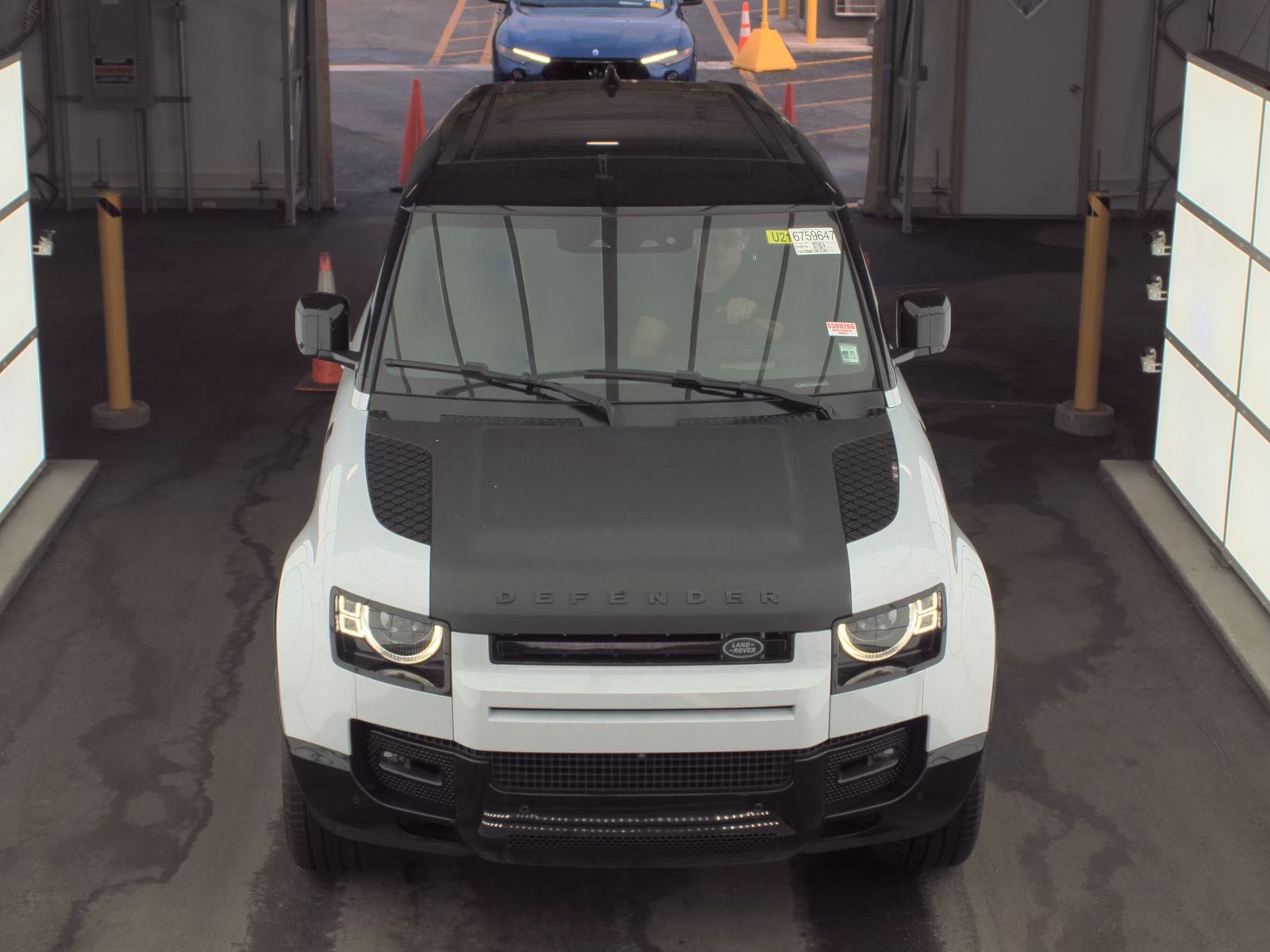 2022 Land Rover Defender 90 V8 Carpathian Edition AWD