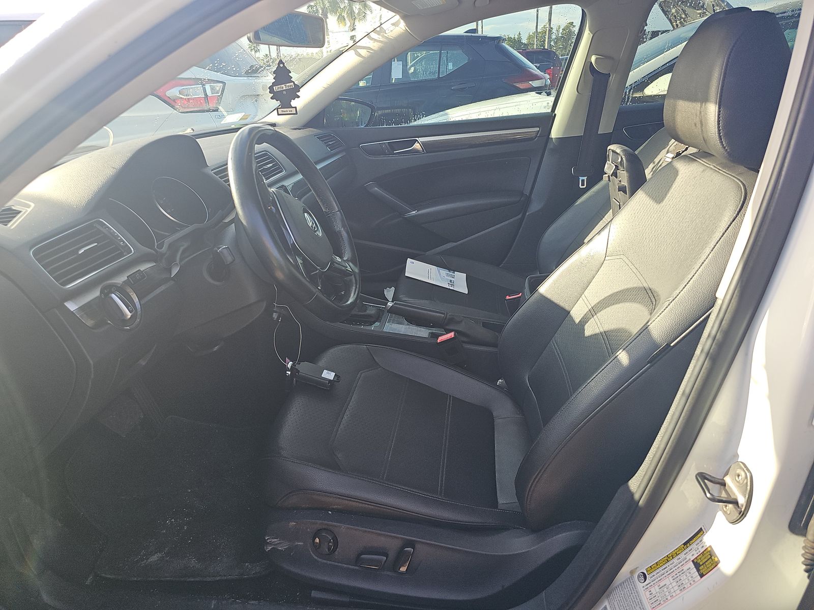 2017 Volkswagen Passat 1.8T SE FWD