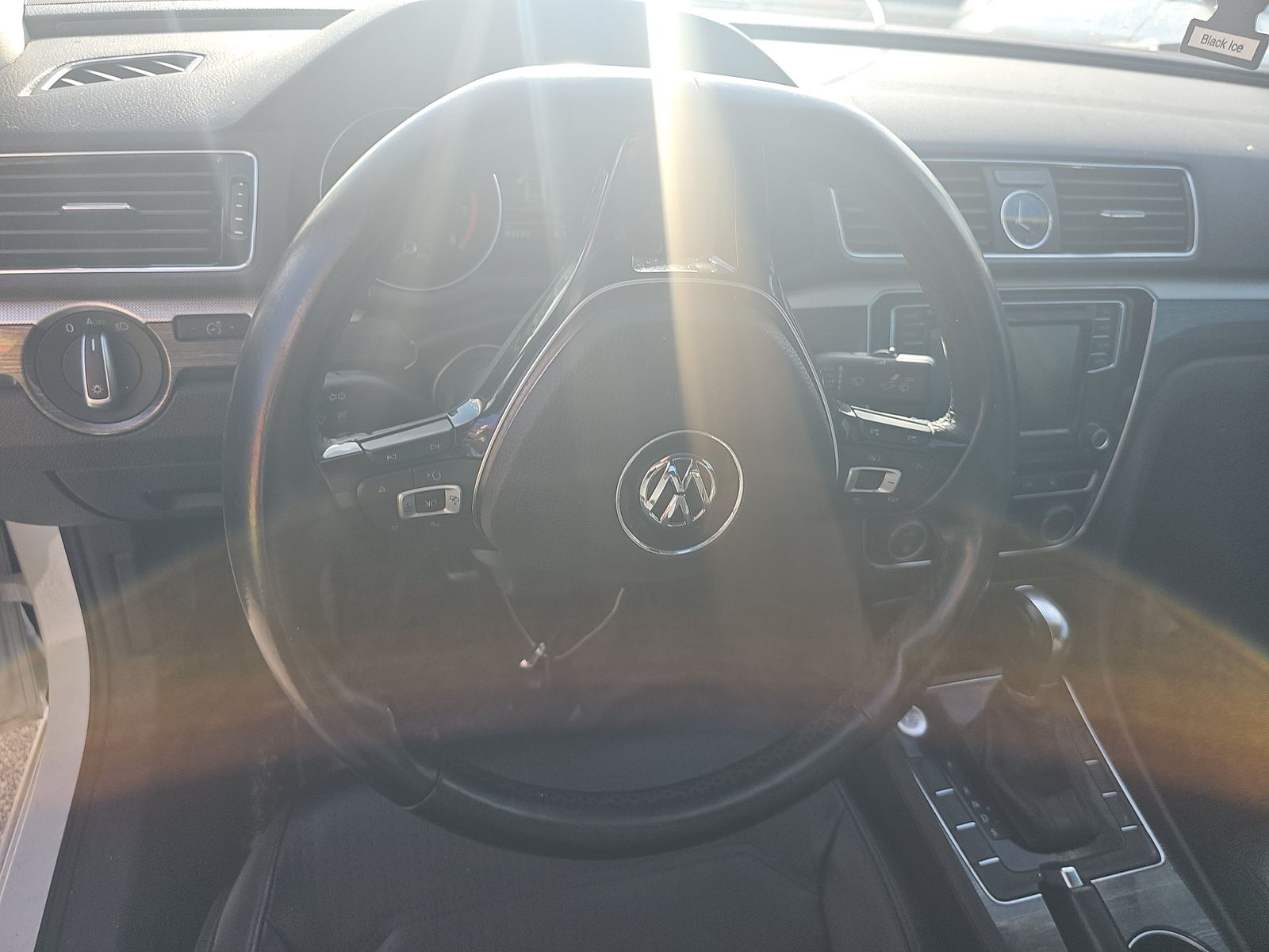 2017 Volkswagen Passat 1.8T SE FWD