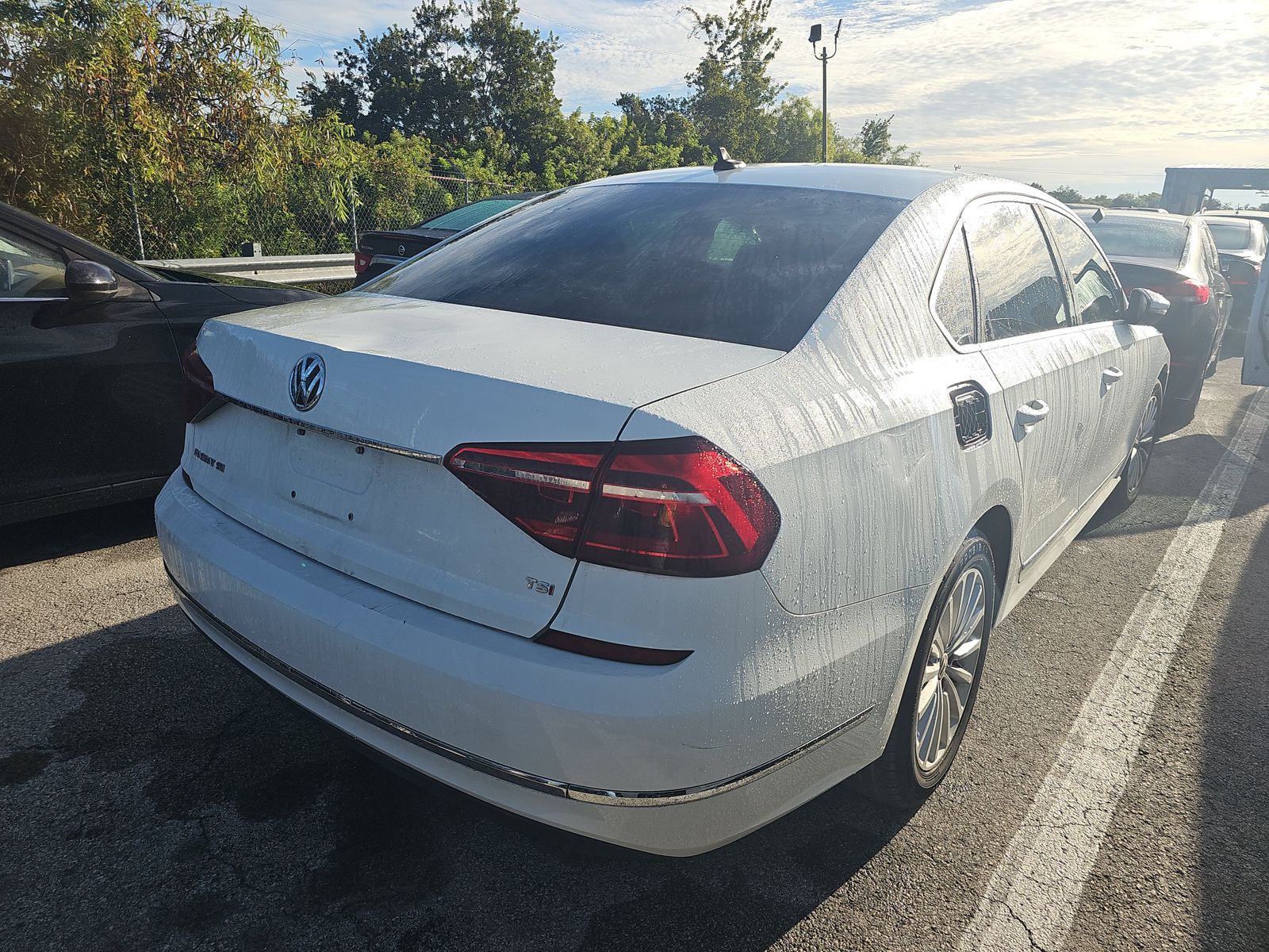 2017 Volkswagen Passat 1.8T SE FWD