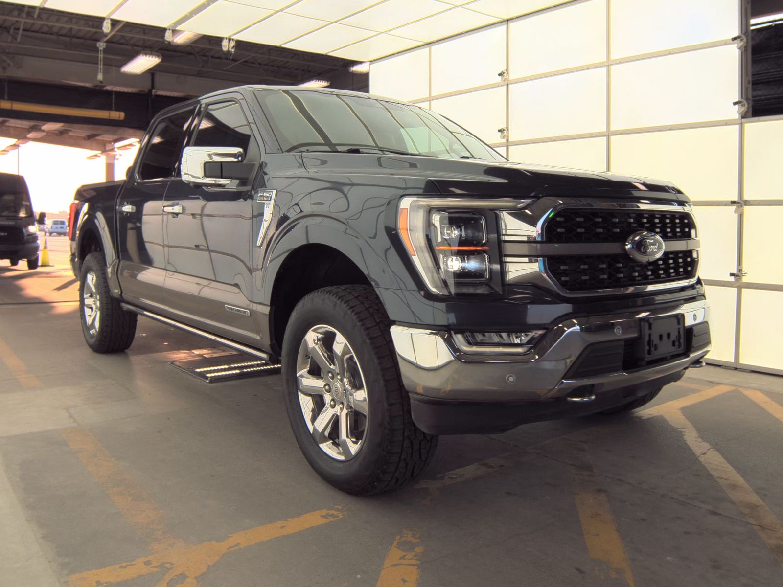 2022 Ford F-150 Hybrid King Ranch AWD