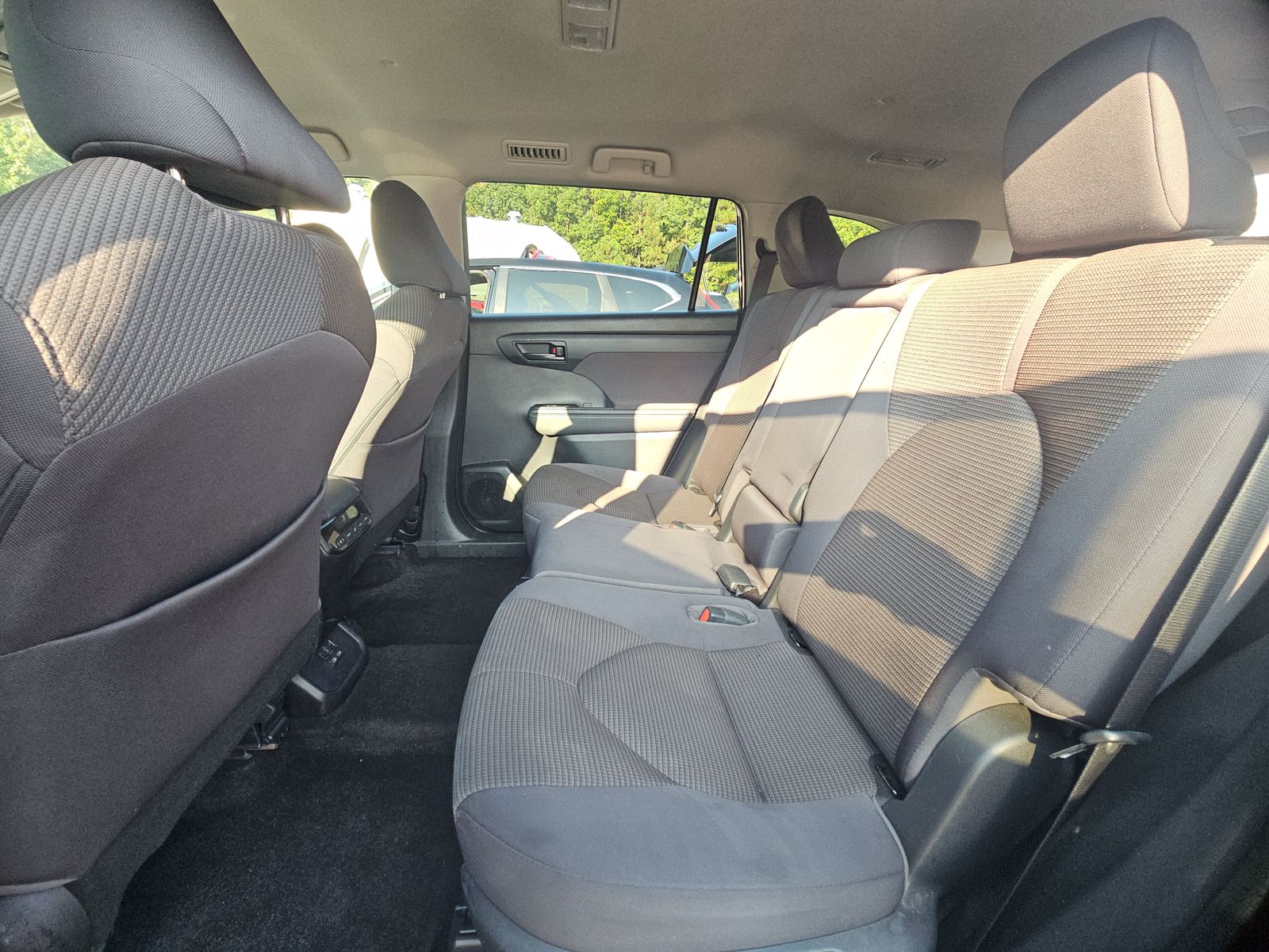 2023 Toyota Highlander L FWD