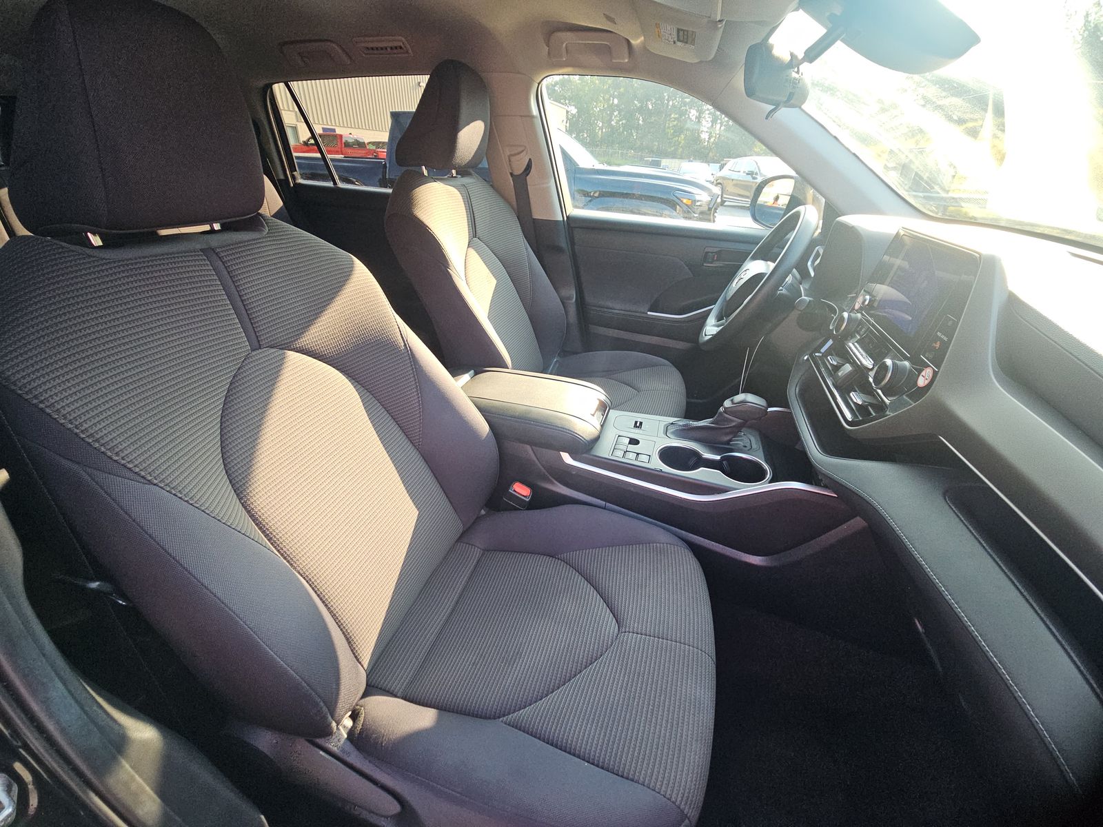 2023 Toyota Highlander L FWD