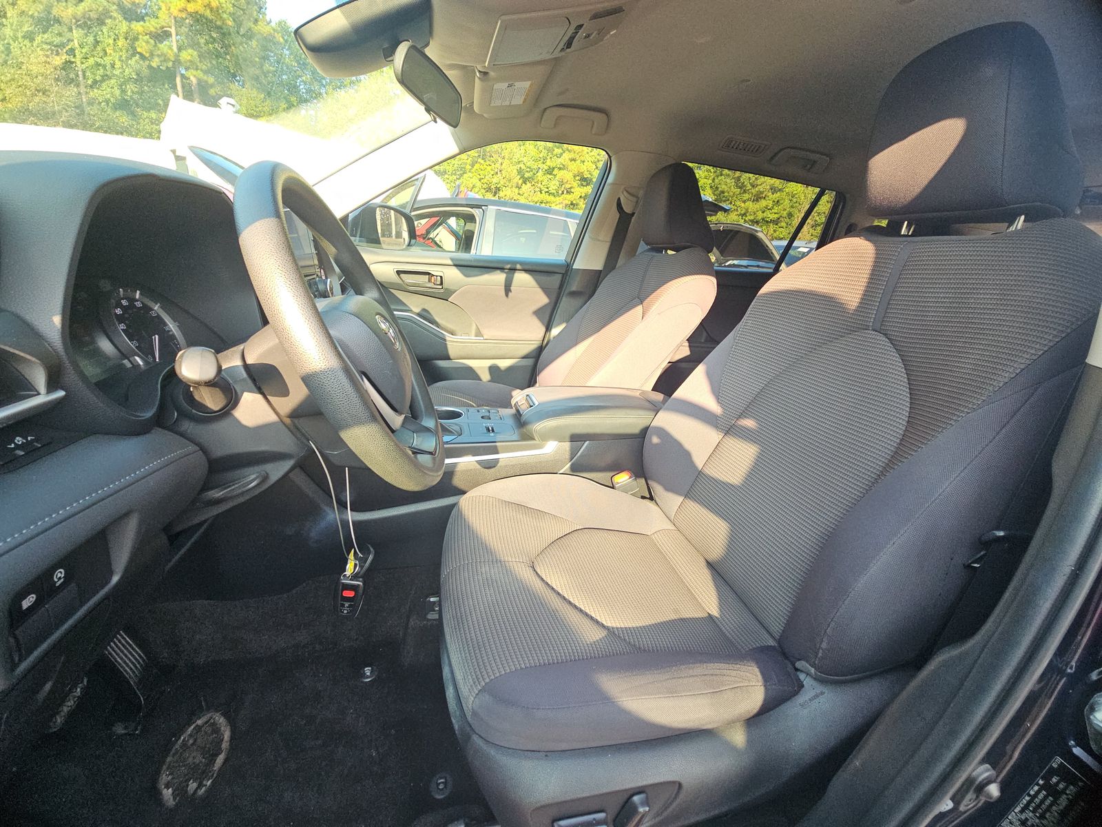 2023 Toyota Highlander L FWD