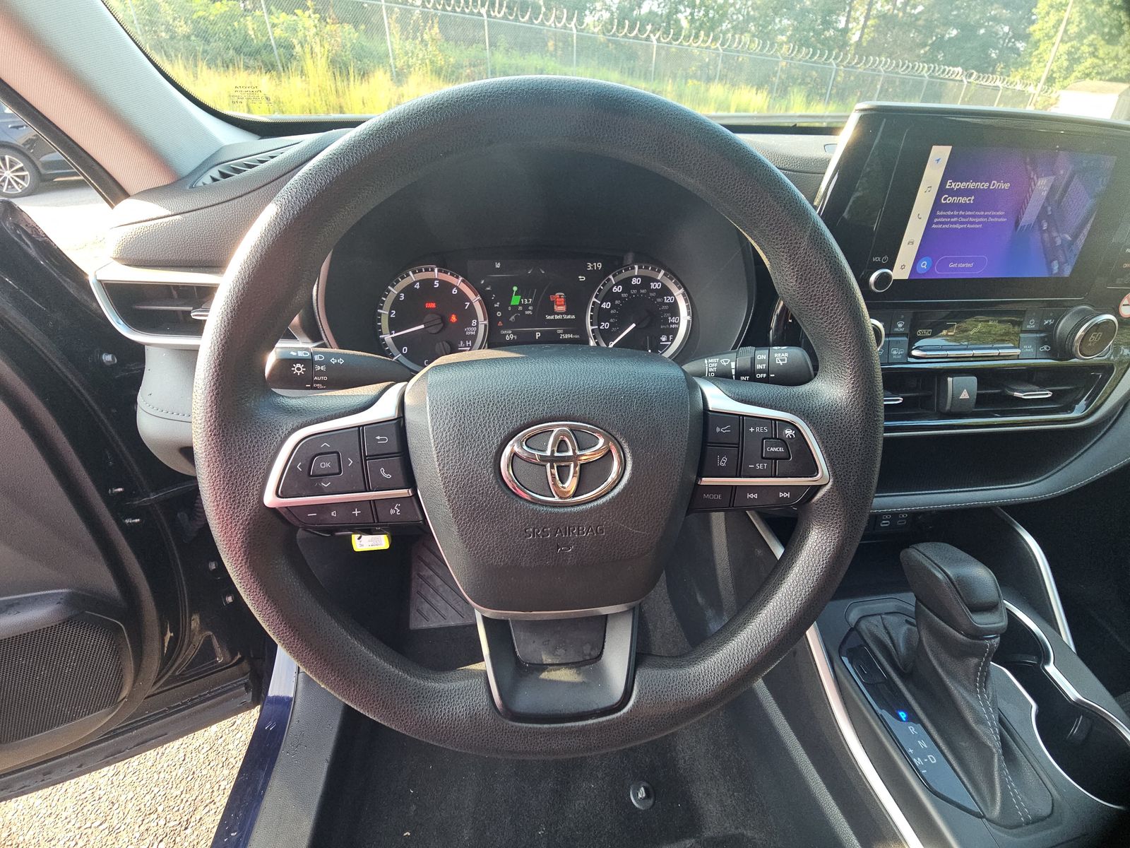 2023 Toyota Highlander L FWD