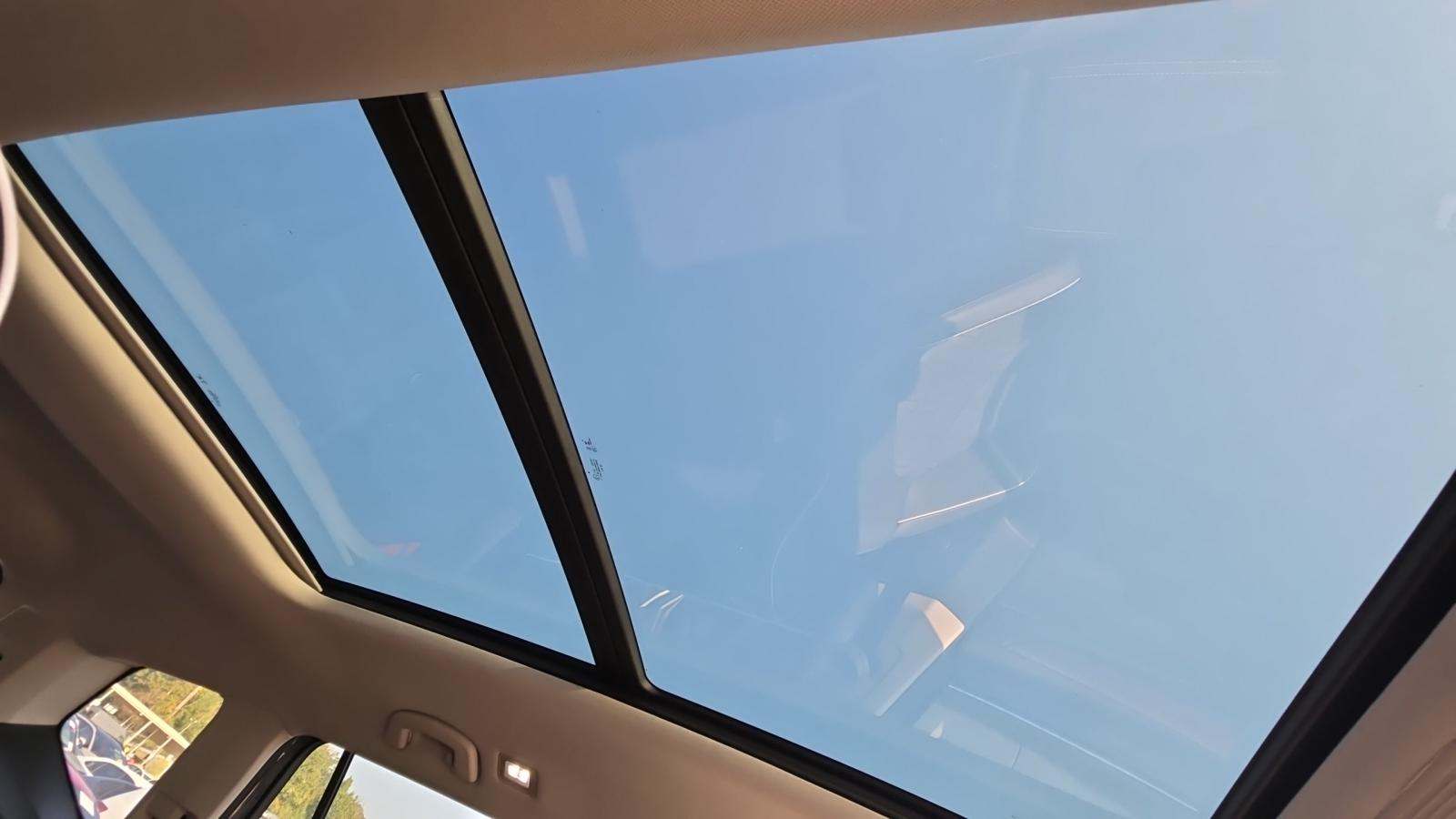 2025 Volkswagen Atlas 2.0T SEL Premium R-Line AWD