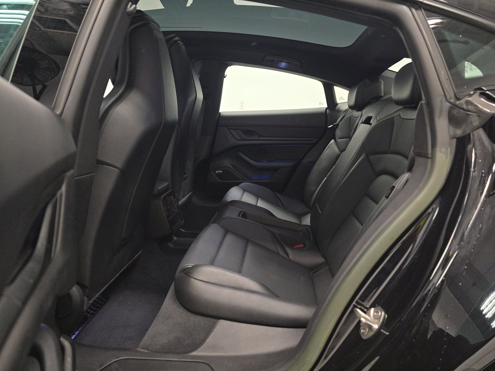 2022 Porsche Taycan Base RWD