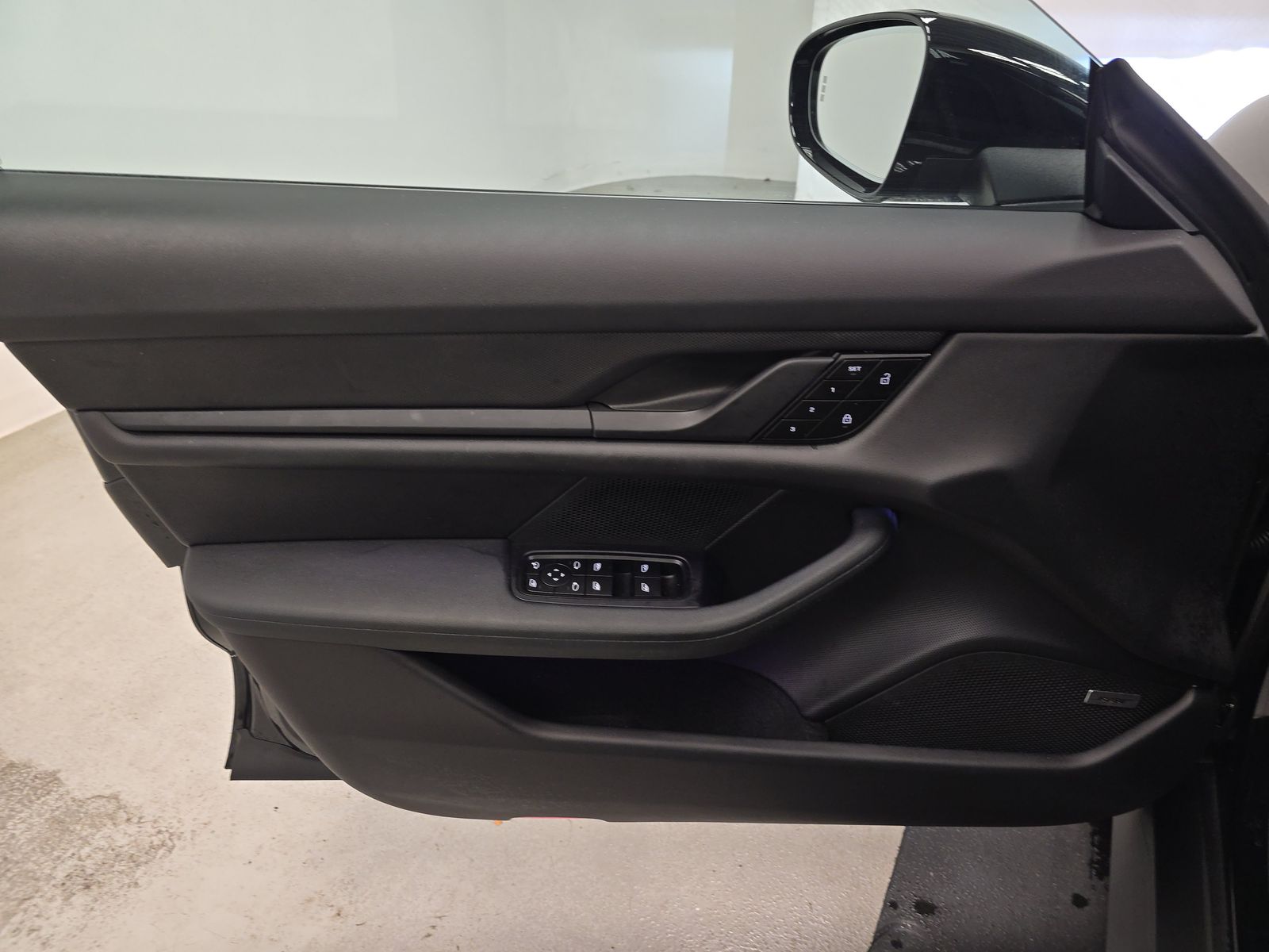 2022 Porsche Taycan Base RWD