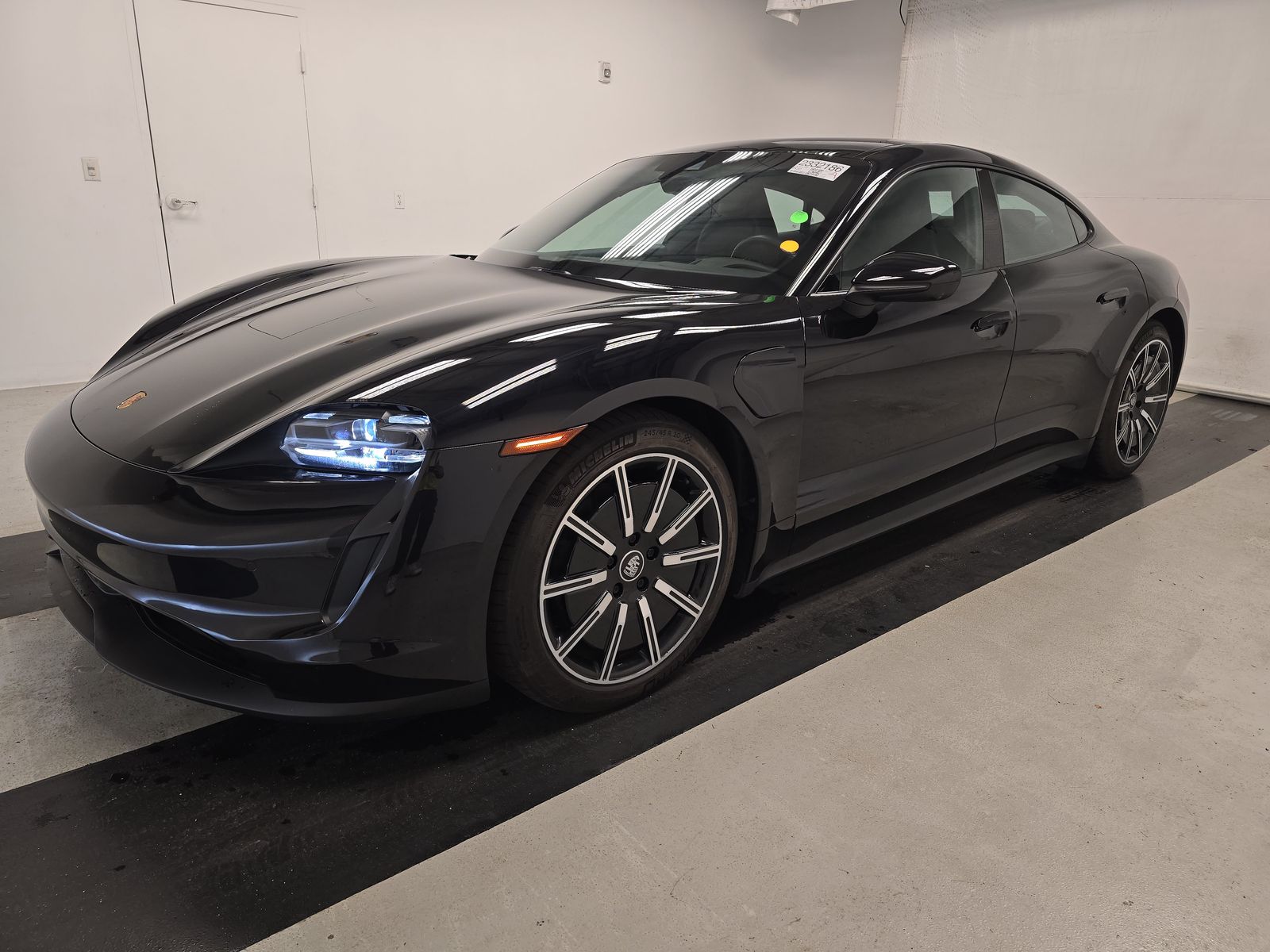 2022 Porsche Taycan Base RWD