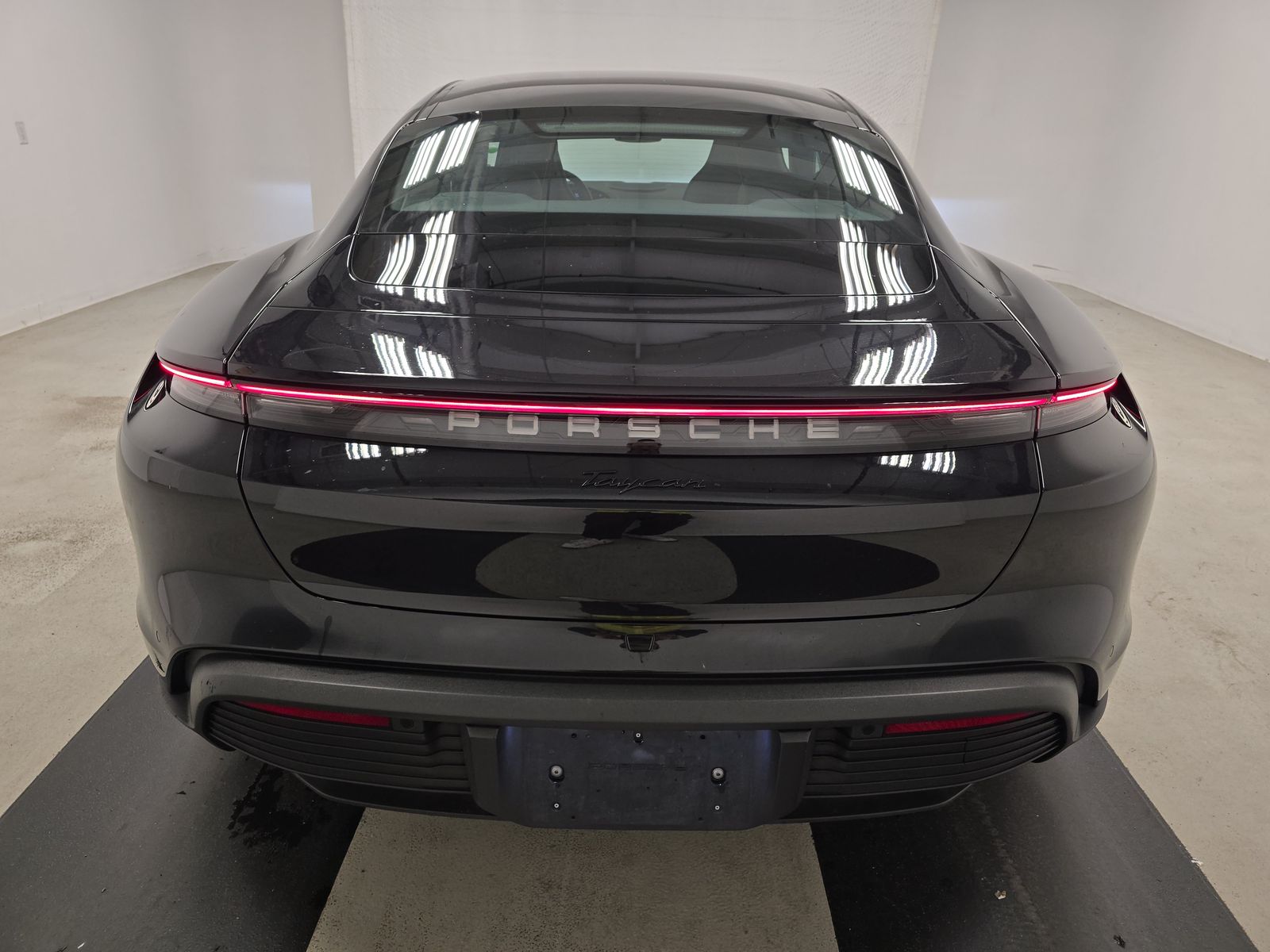 2022 Porsche Taycan Base RWD