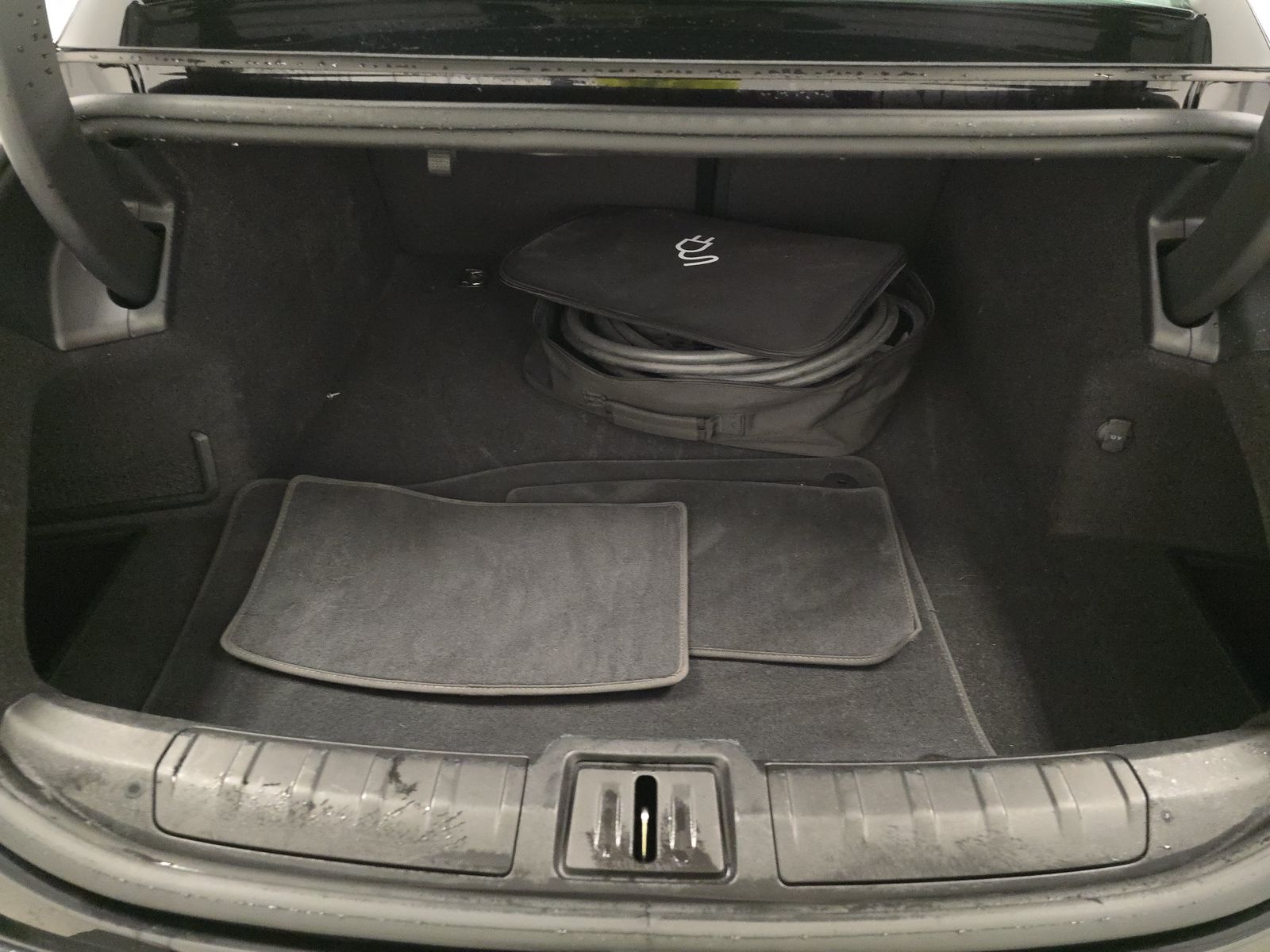 2022 Porsche Taycan Base RWD