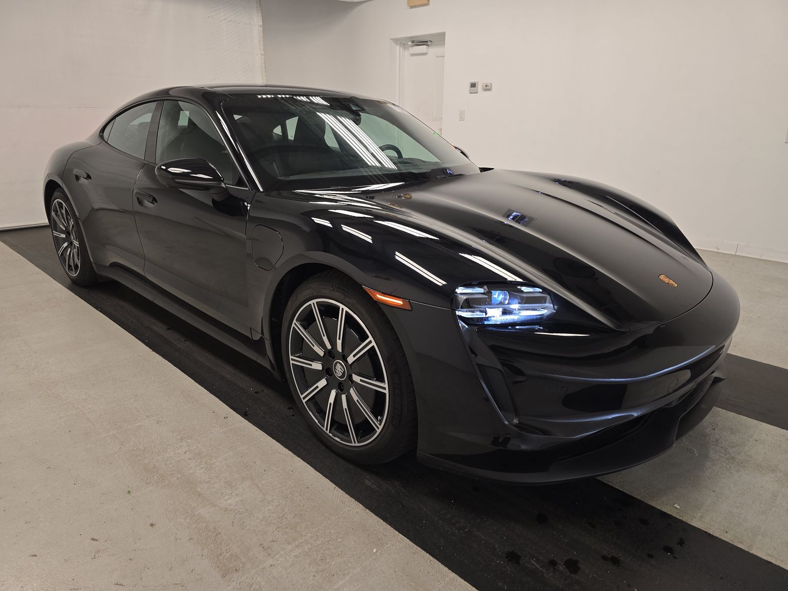 2022 Porsche Taycan Base RWD