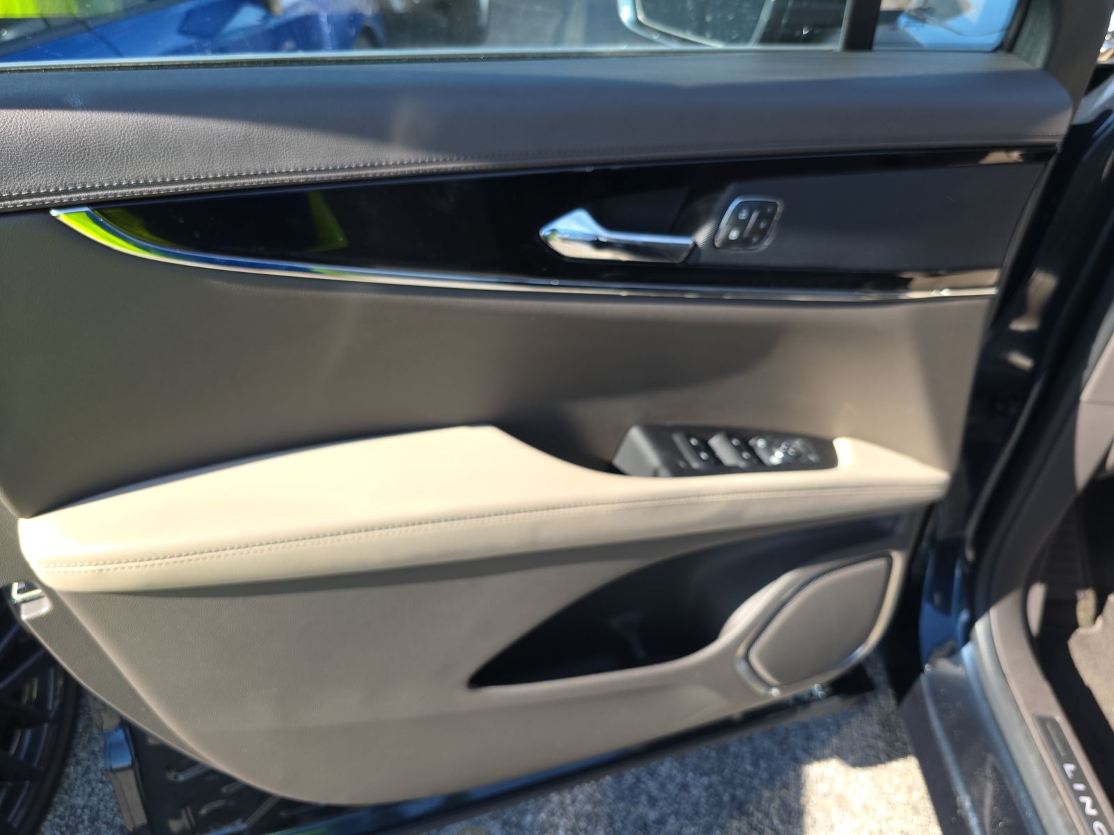 2022 Lincoln Nautilus Reserve FWD