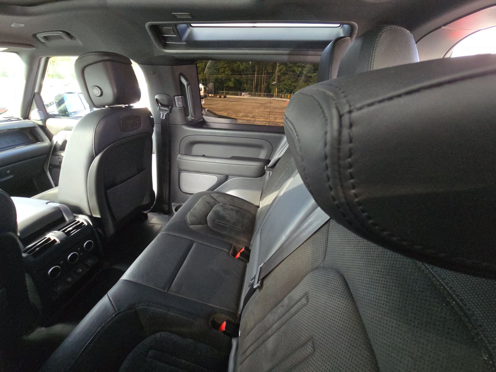 2022 Land Rover Defender 90 V8 Carpathian Edition AWD