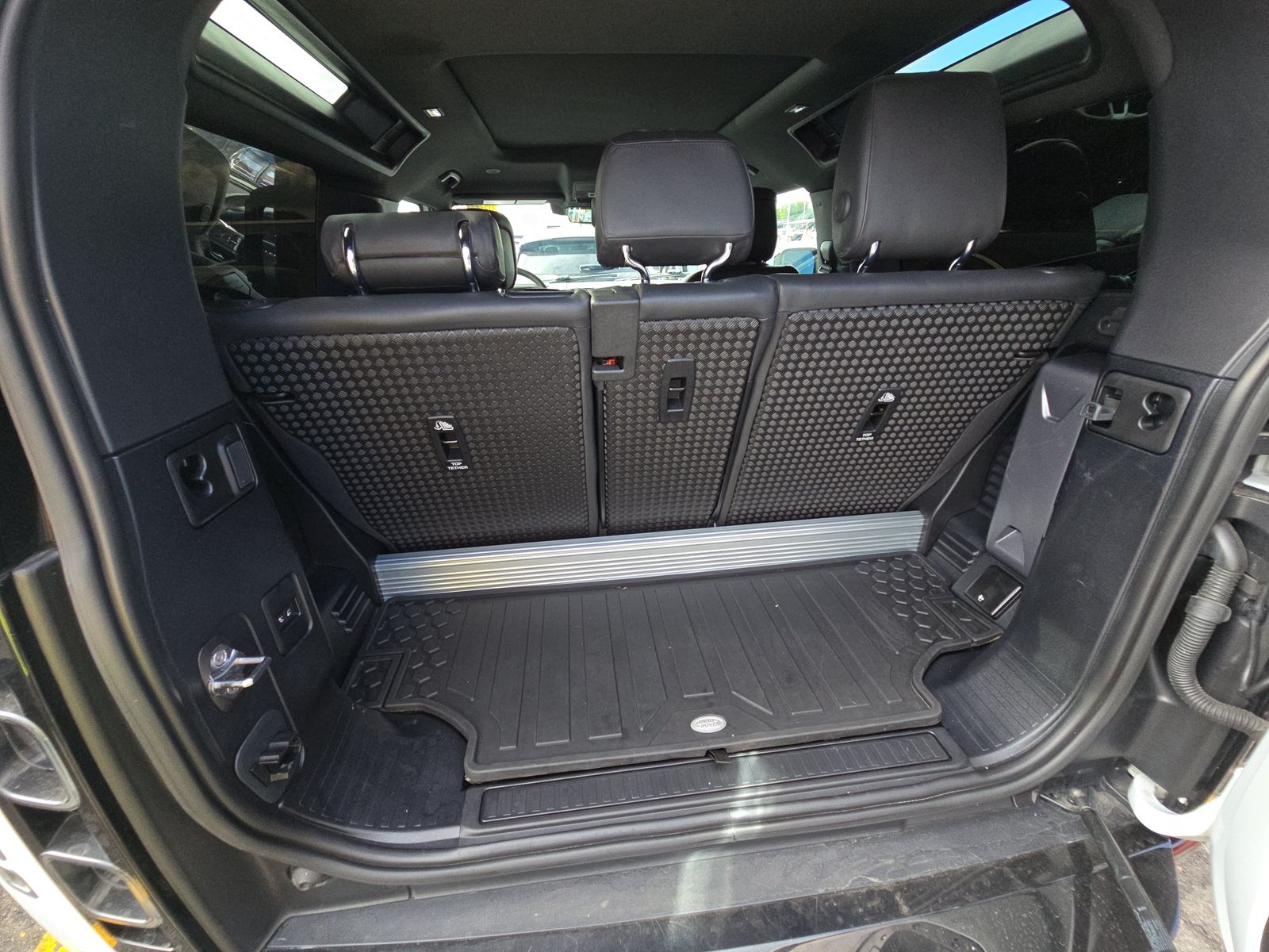 2022 Land Rover Defender 90 V8 Carpathian Edition AWD