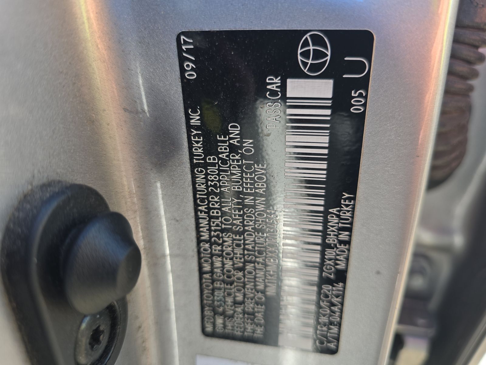 2018 Toyota C-HR XLE FWD