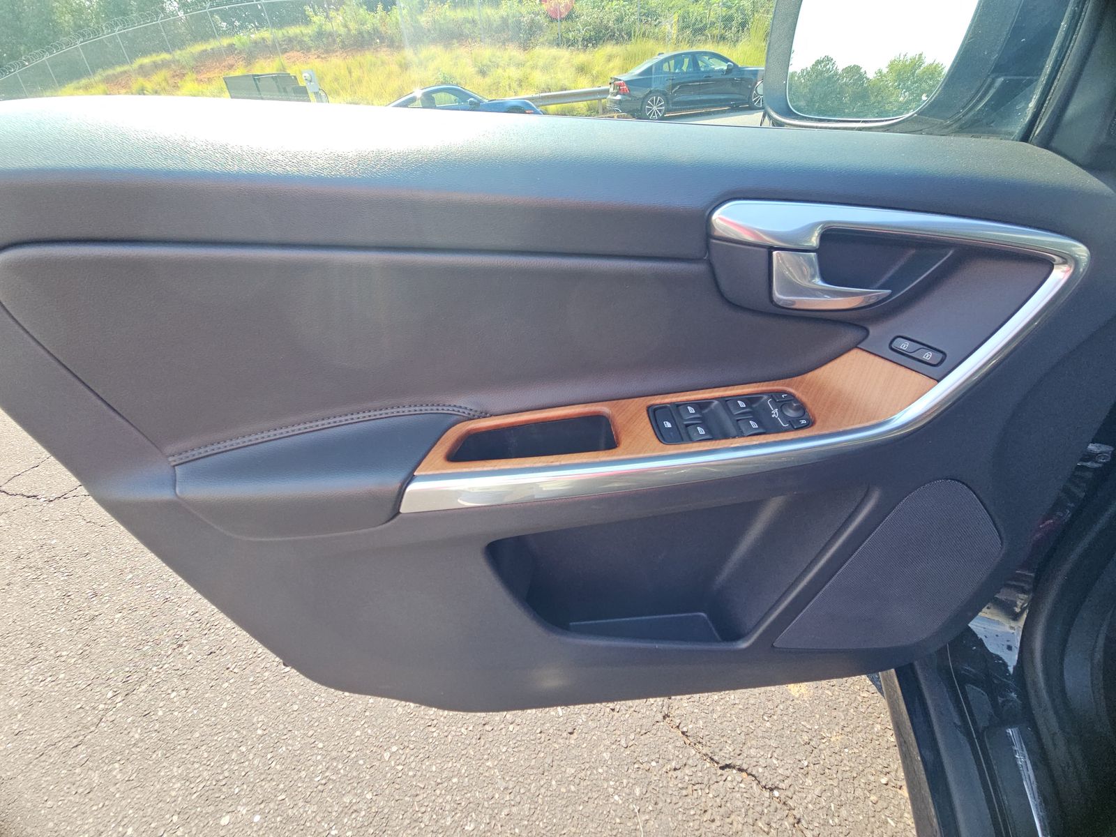 2017 Volvo XC60 T5 Inscription AWD