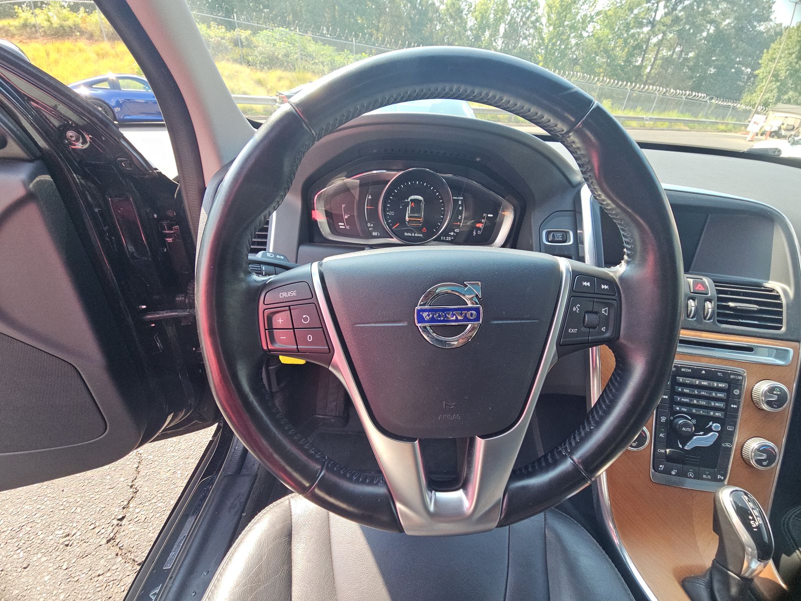 2017 Volvo XC60 T5 Inscription AWD