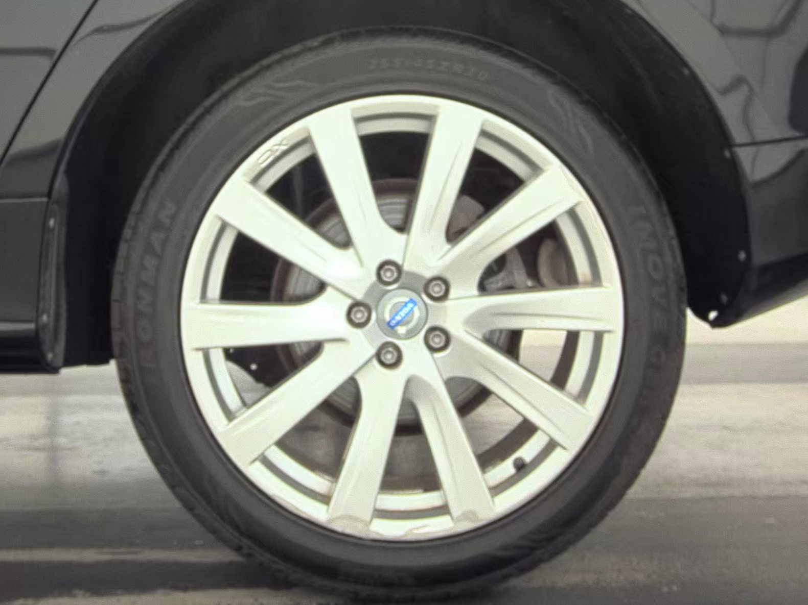 2017 Volvo XC60 T5 Inscription AWD