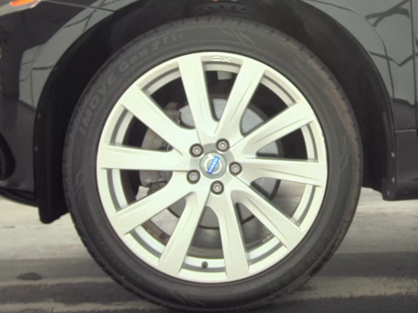 2017 Volvo XC60 T5 Inscription AWD