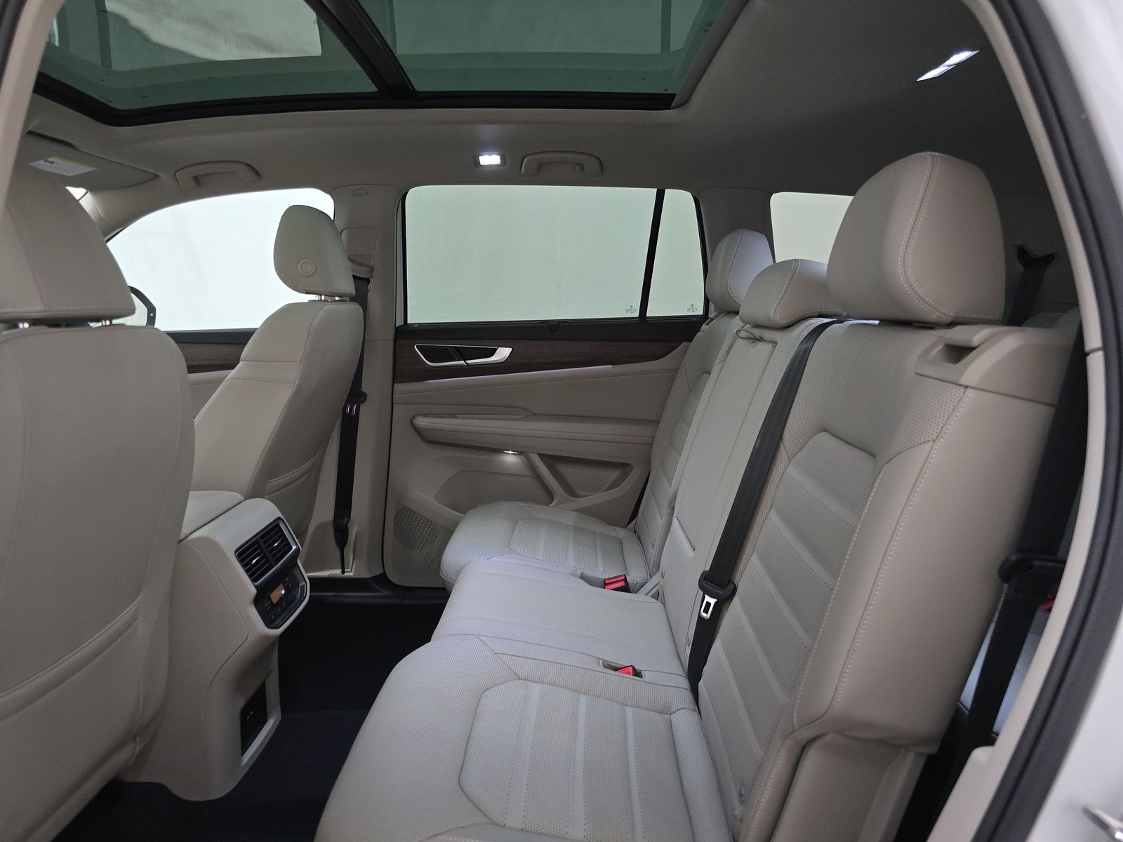 2025 Volkswagen Atlas 2.0T SEL AWD